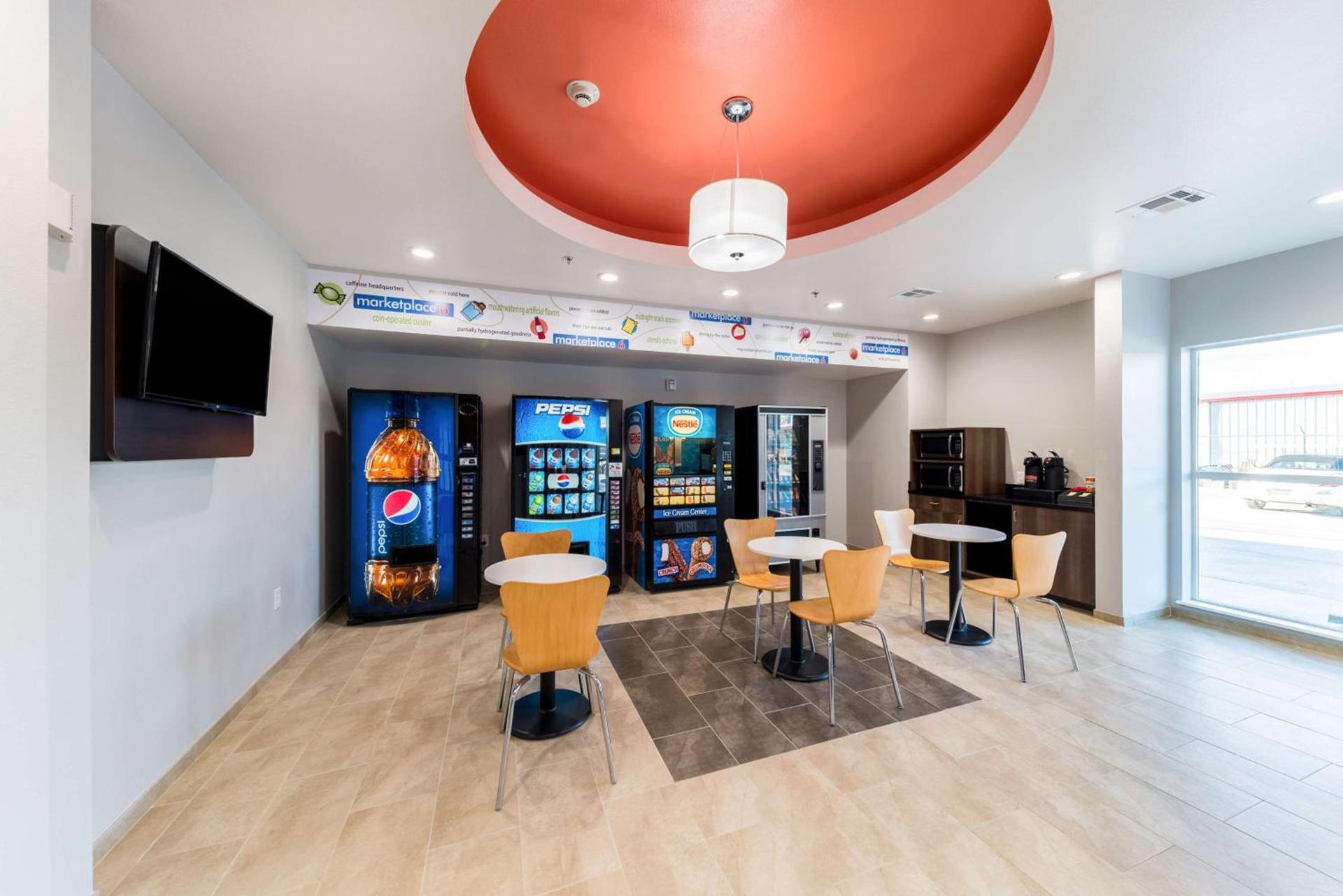 Motel 6 Fort Worth, TX - North - Saginaw photo 43