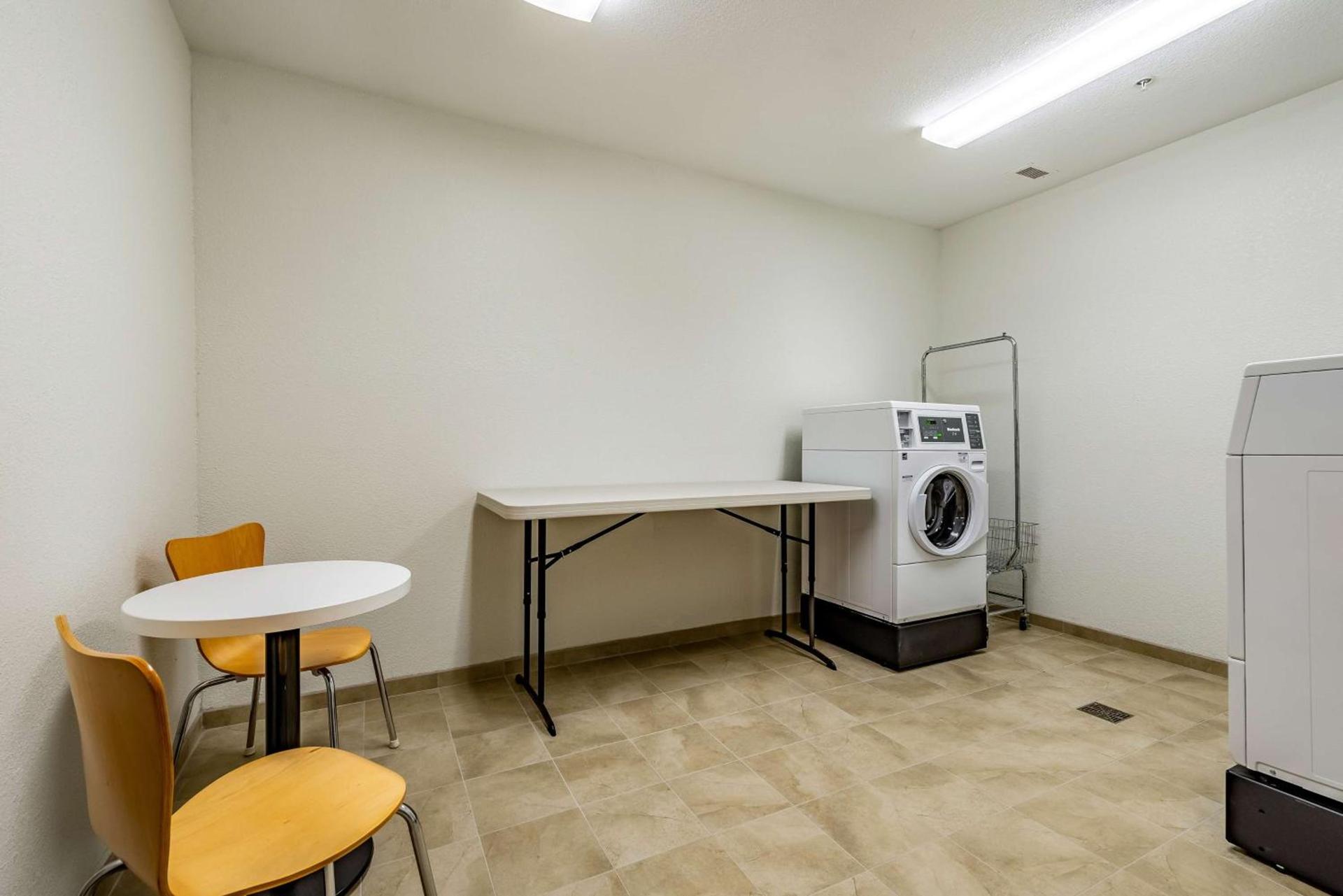 Motel 6-Mankato, MN photo 33