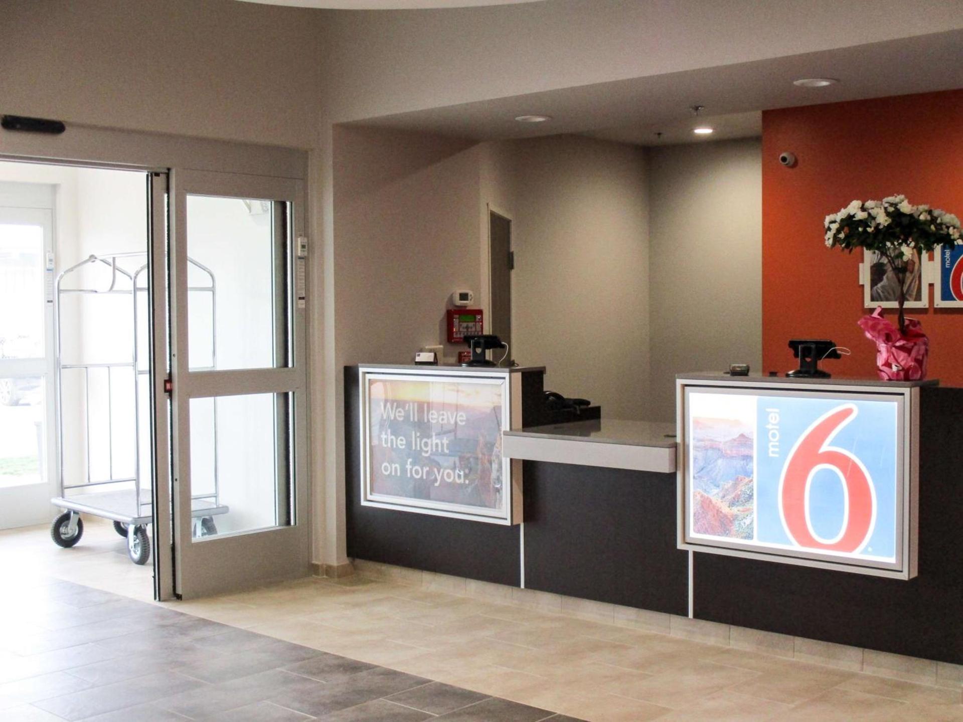 Motel 6 Fort Worth, TX - North - Saginaw photo 38