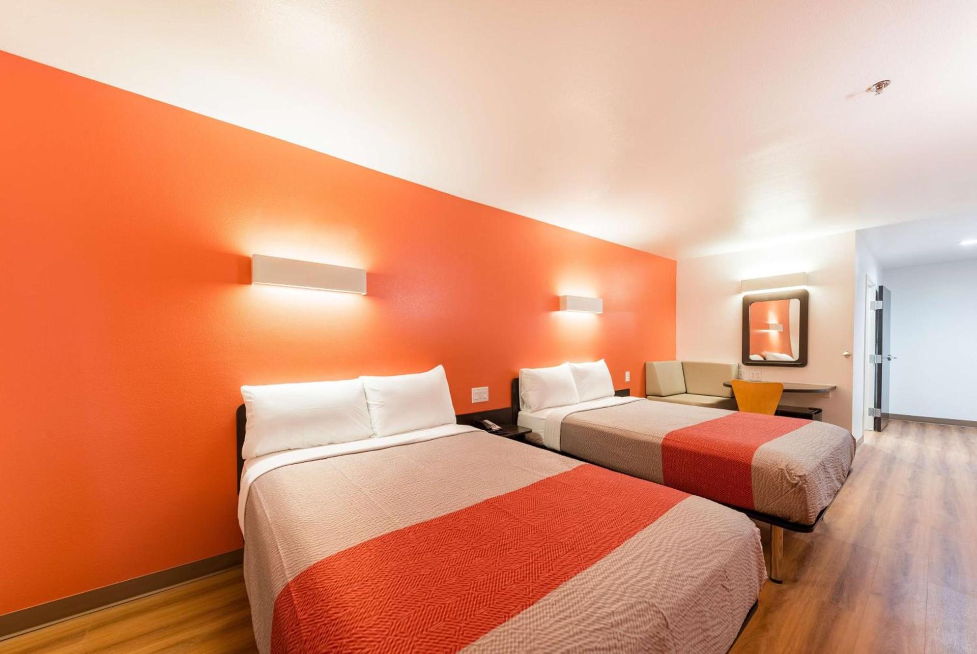 Motel 6 Fort Worth, TX - North - Saginaw photo 10