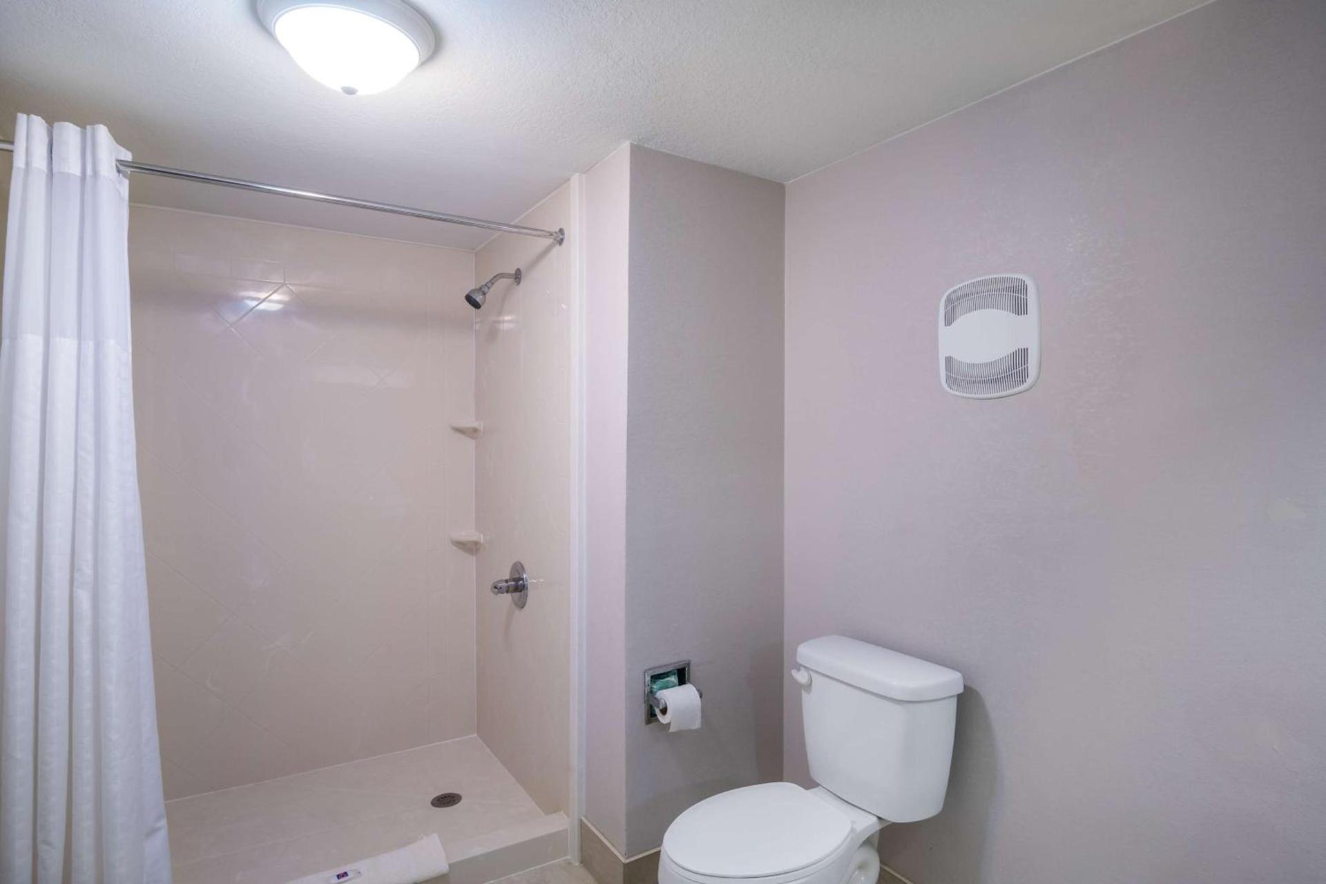 Motel 6-London, KY photo 44