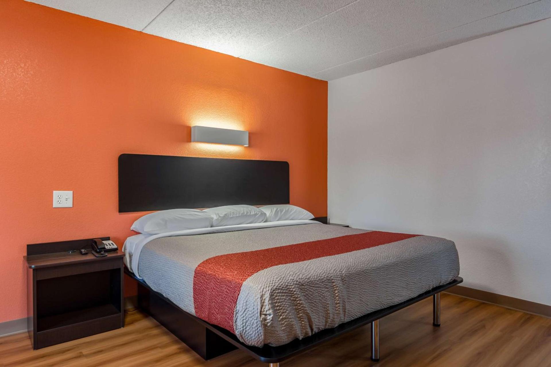 Motel 6-White, GA - Cartersville photo 9
