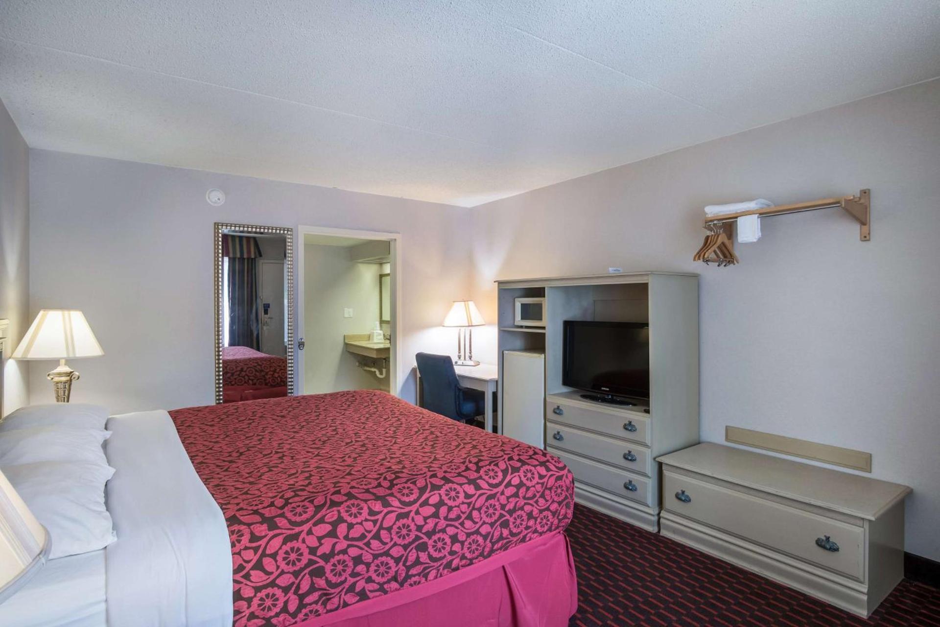 Motel 6-London, KY photo 14