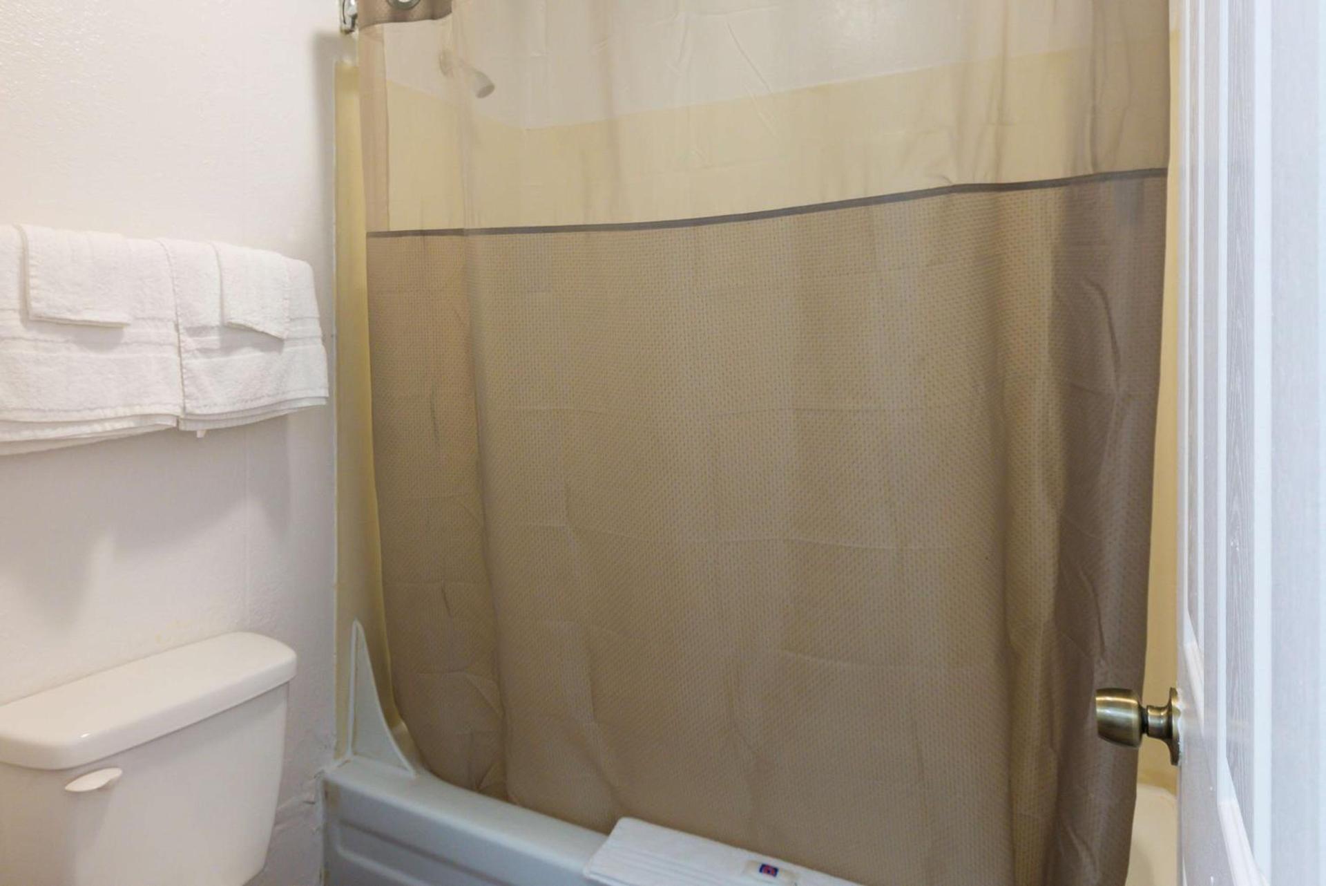 Motel 6-Parkersburg, WV photo 36
