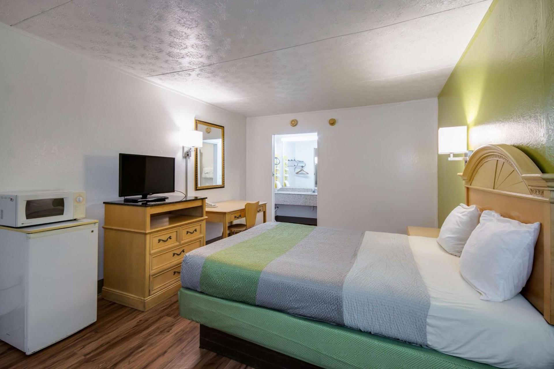 Motel 6-Parkersburg, WV photo 28