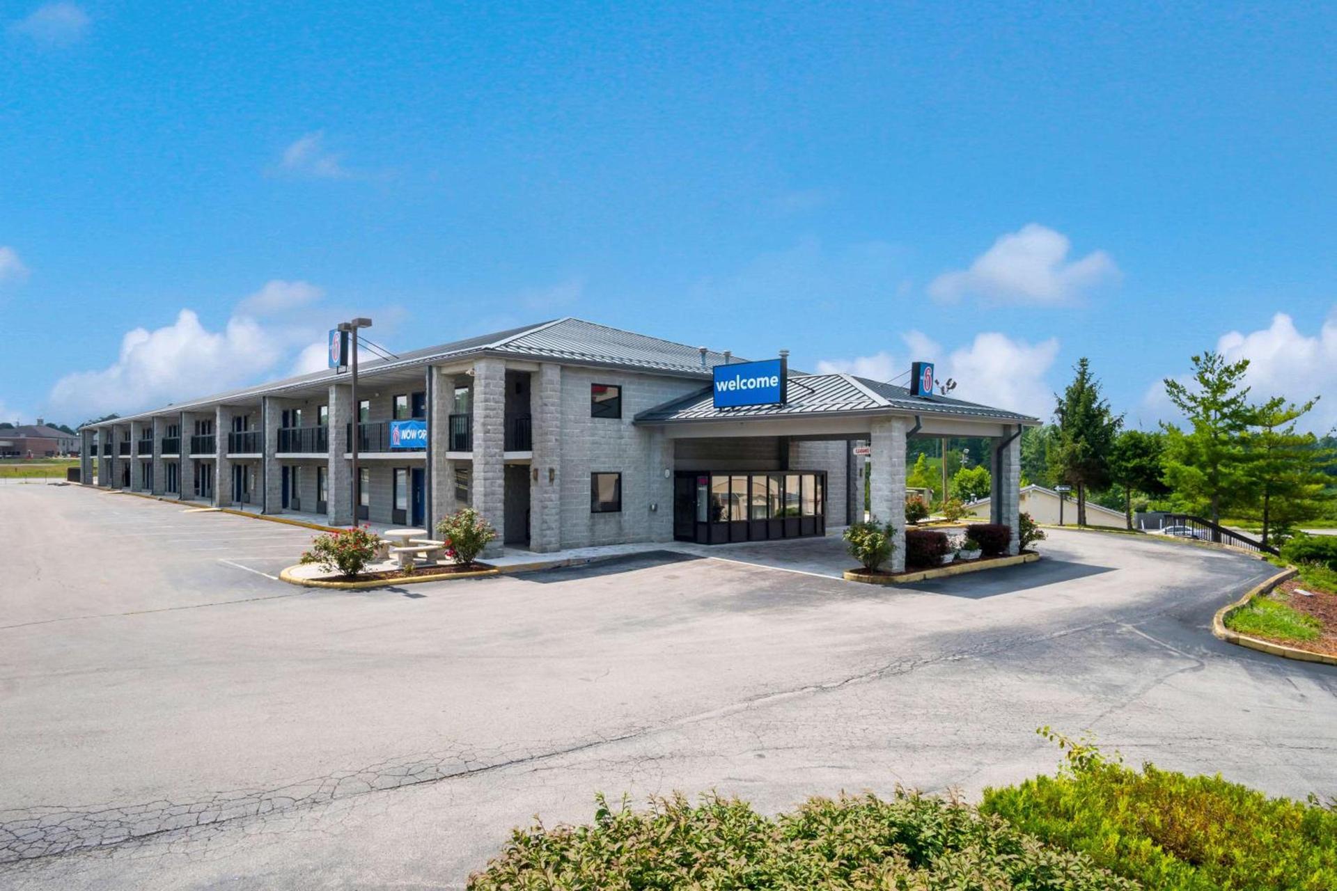Motel 6-London, KY — hotel in London