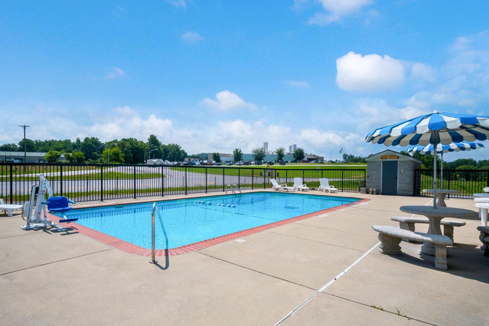 Motel 6-London, KY photo 27