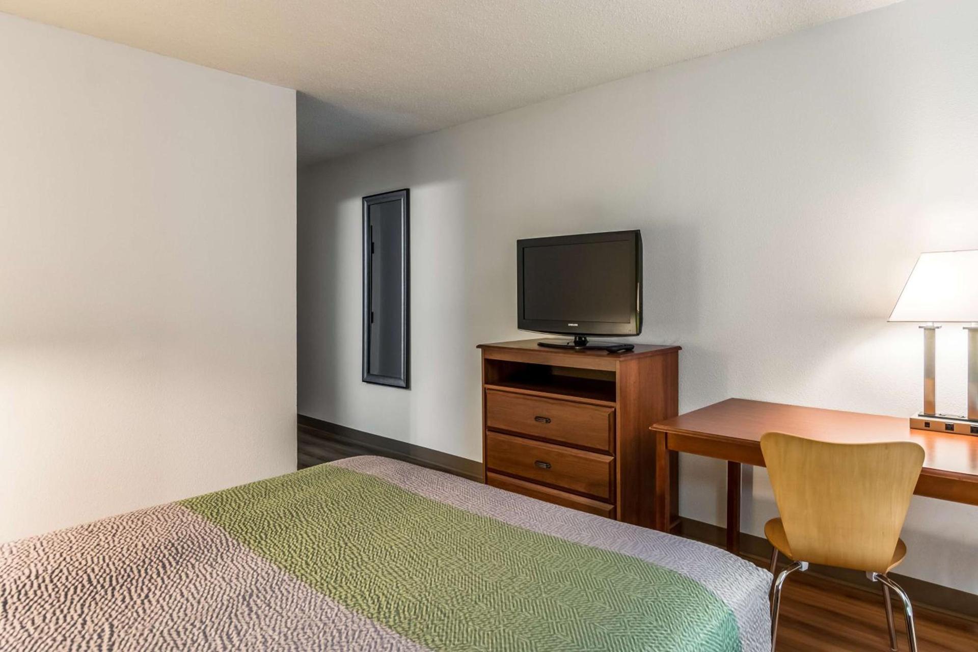 Motel 6 Petersburg, VA - Fort Lee photo 11
