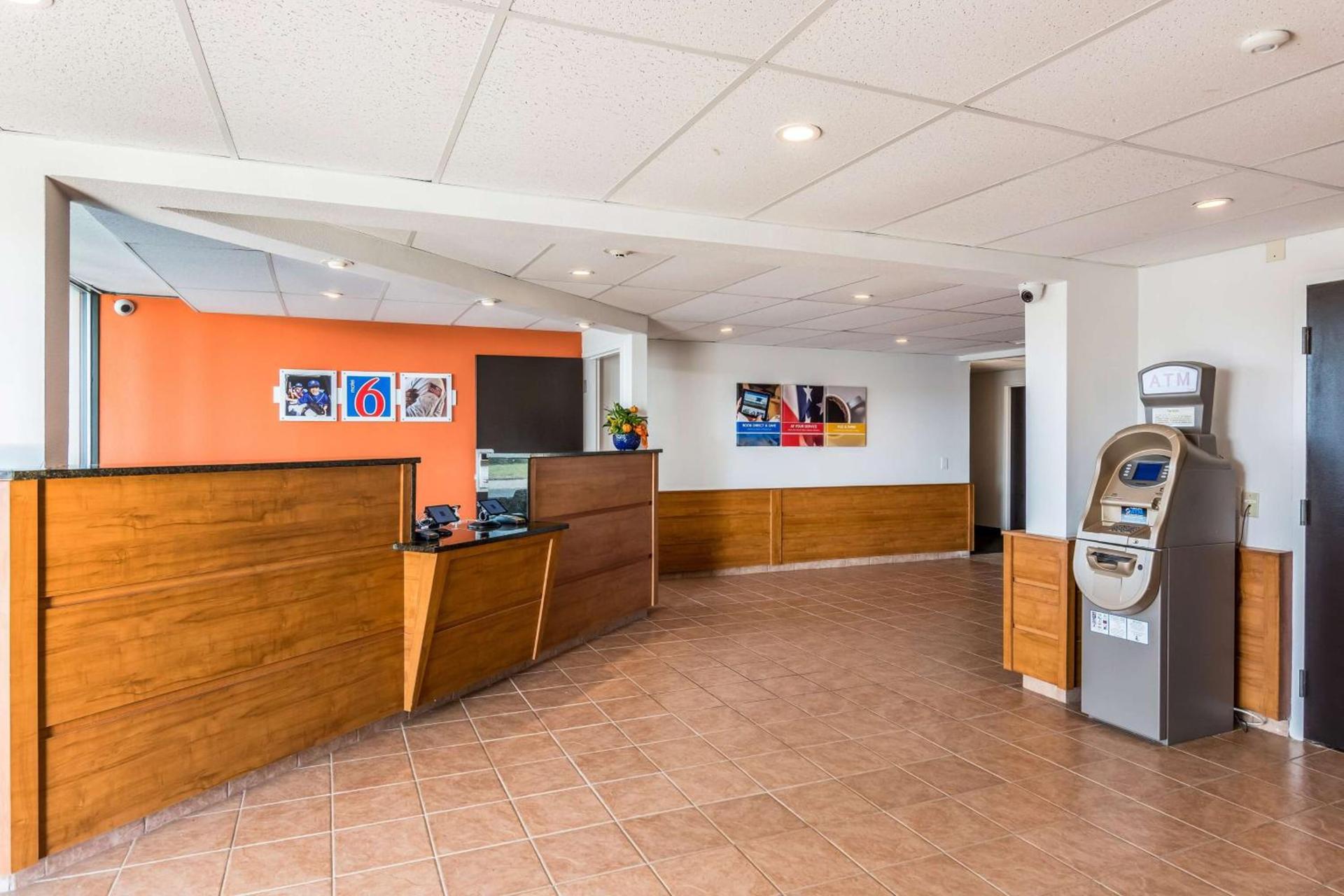 Motel 6 Petersburg, VA - Fort Lee photo 29