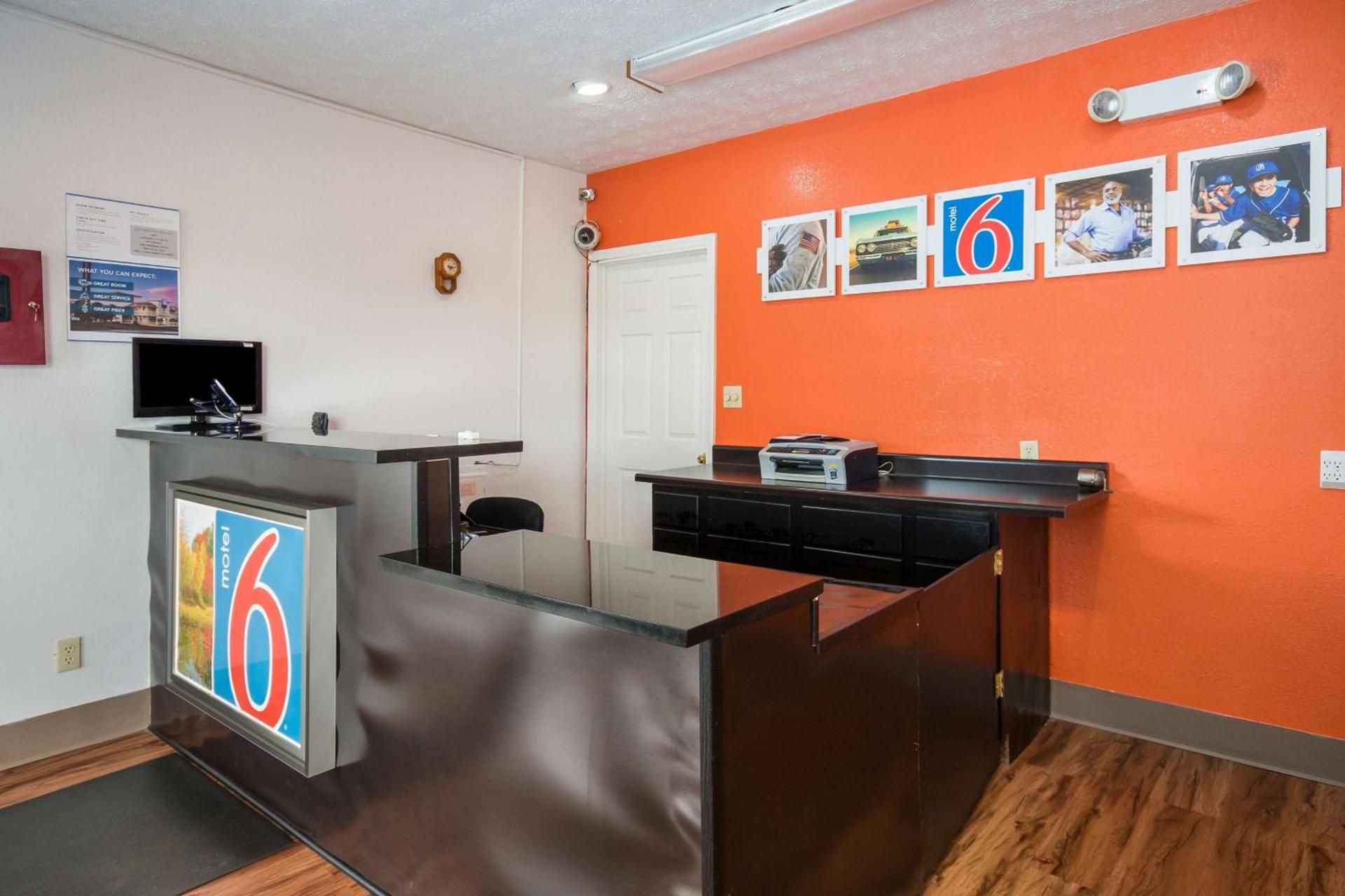 Motel 6-Parkersburg, WV photo 24