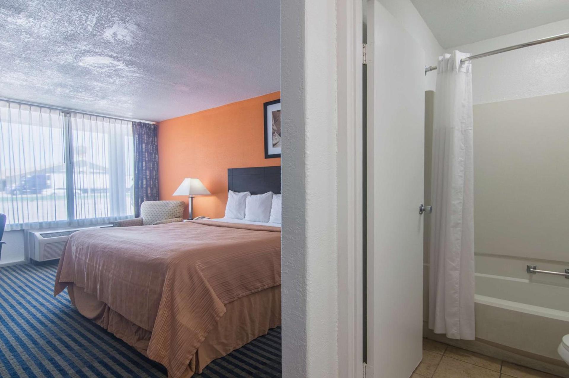Motel 6-Liberal, KS photo 16