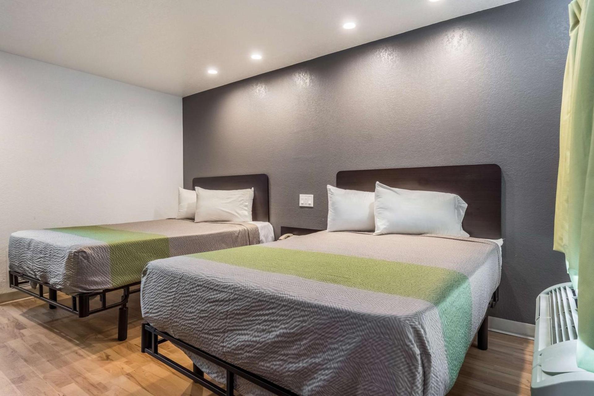 Studio 6-Buttonwillow, CA photo 11