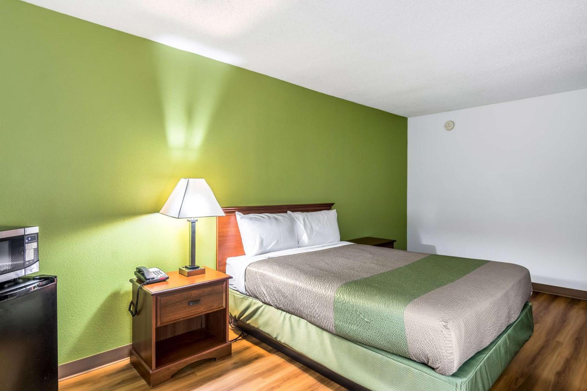 Motel 6 Petersburg, VA - Fort Lee photo 8