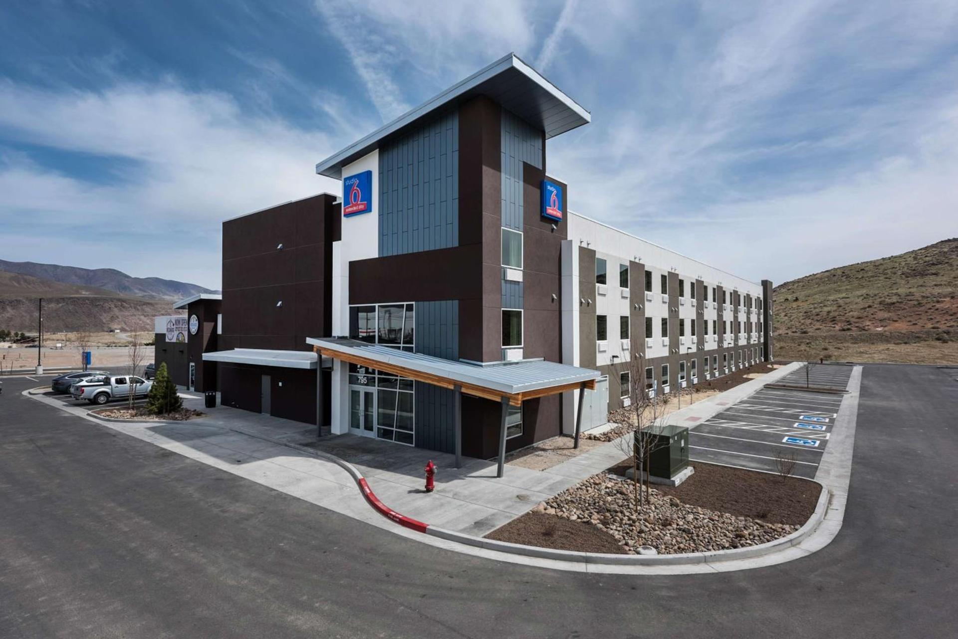 Studio 6-Mccarran, NV - Sparks - Tahoe - Reno Industrial Center photo 4
