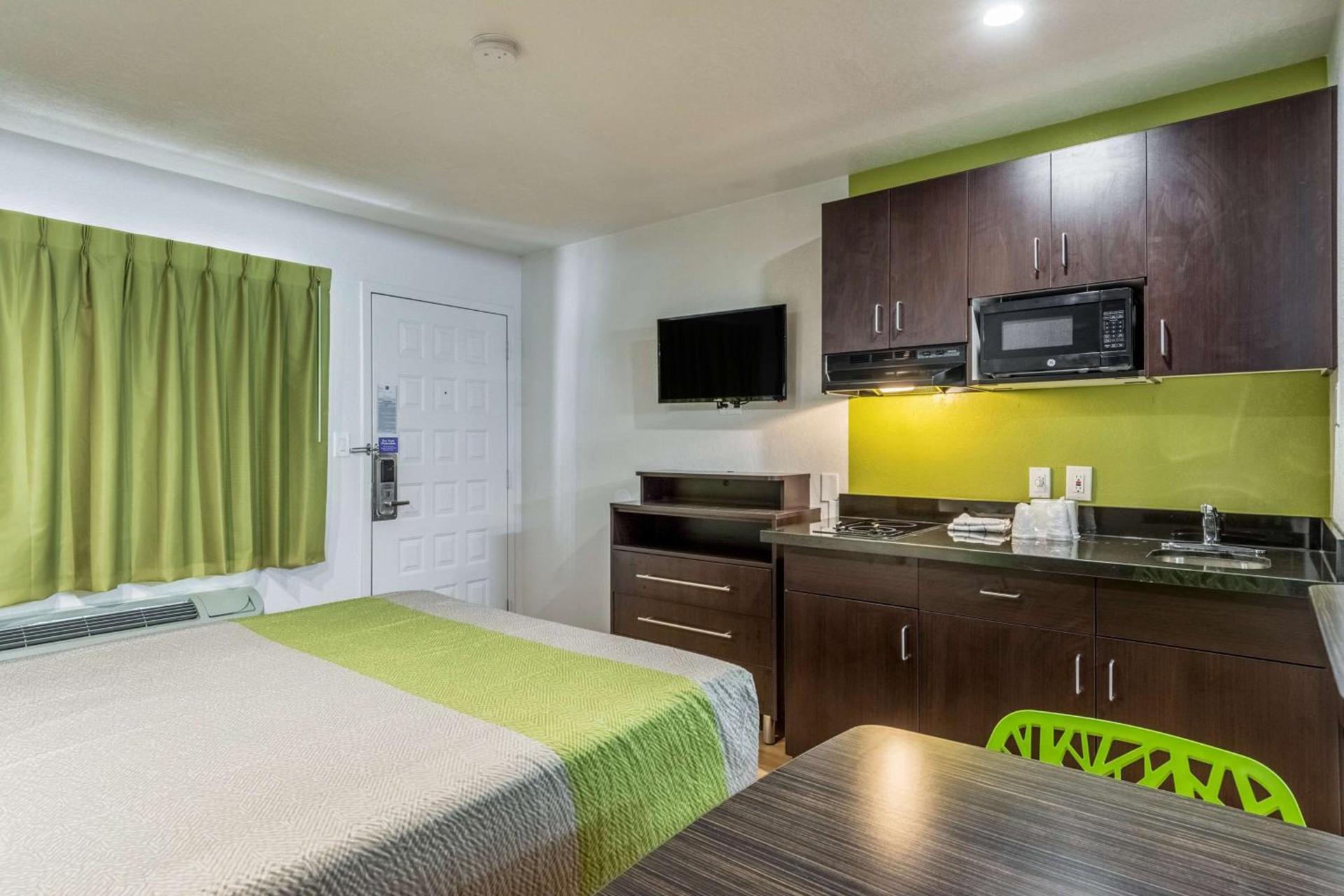 Studio 6-Buttonwillow, CA photo 19