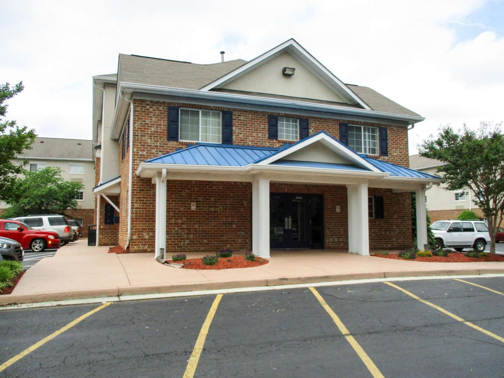 Studio 6 Extended Stay - Richmond, VA - I-64 West photo 1