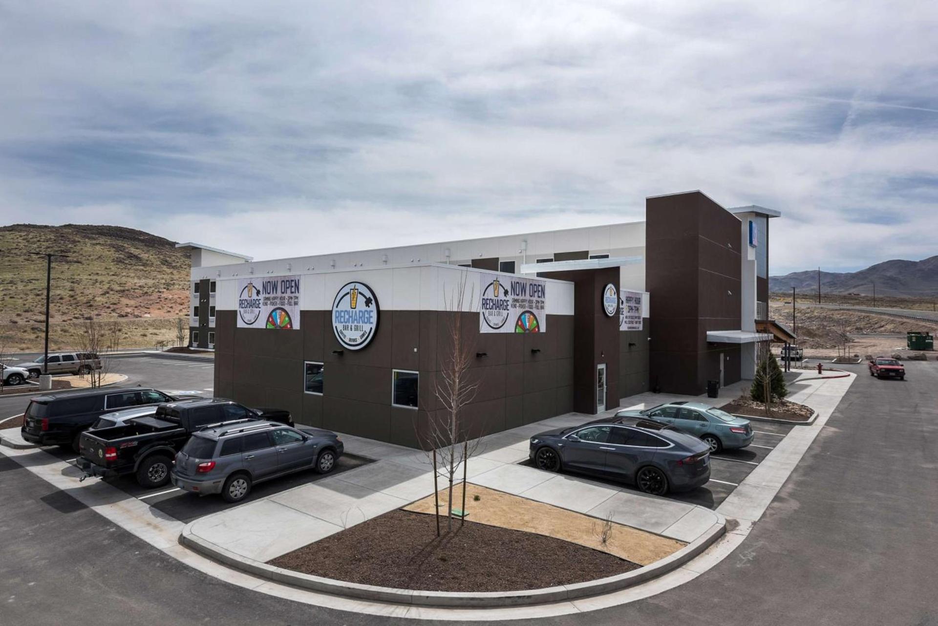Studio 6-Mccarran, NV - Sparks - Tahoe - Reno Industrial Center photo 2