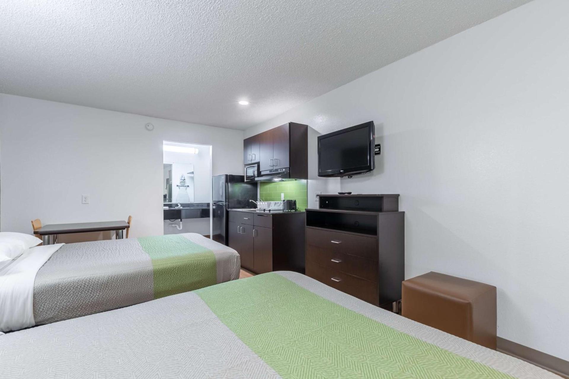 Studio 6-Bryan, TX - University Area photo 22