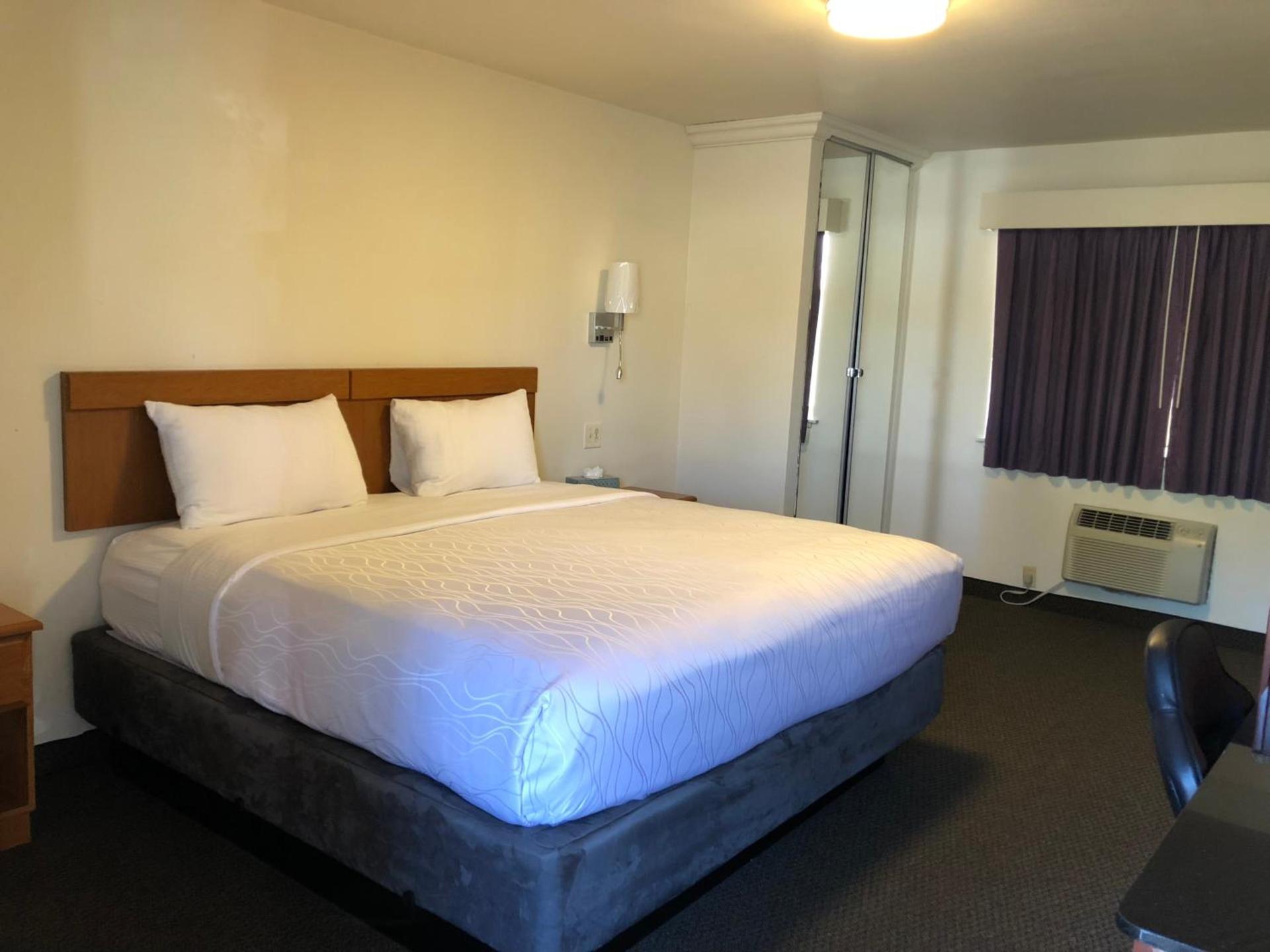 Monticello Motel photo 29