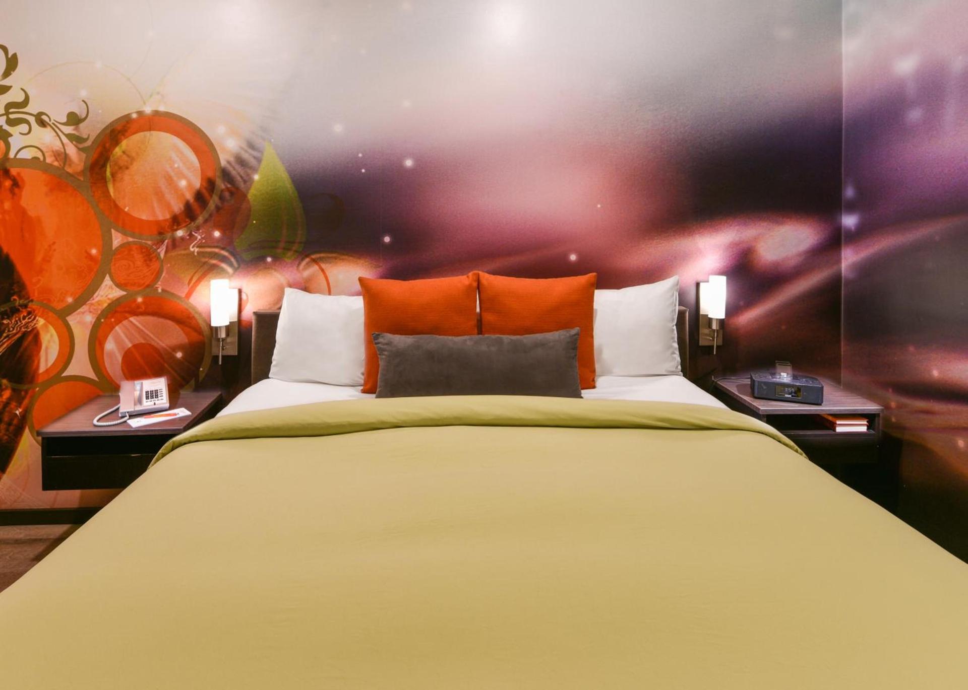 The Tangerine - a Burbank Hotel photo 18