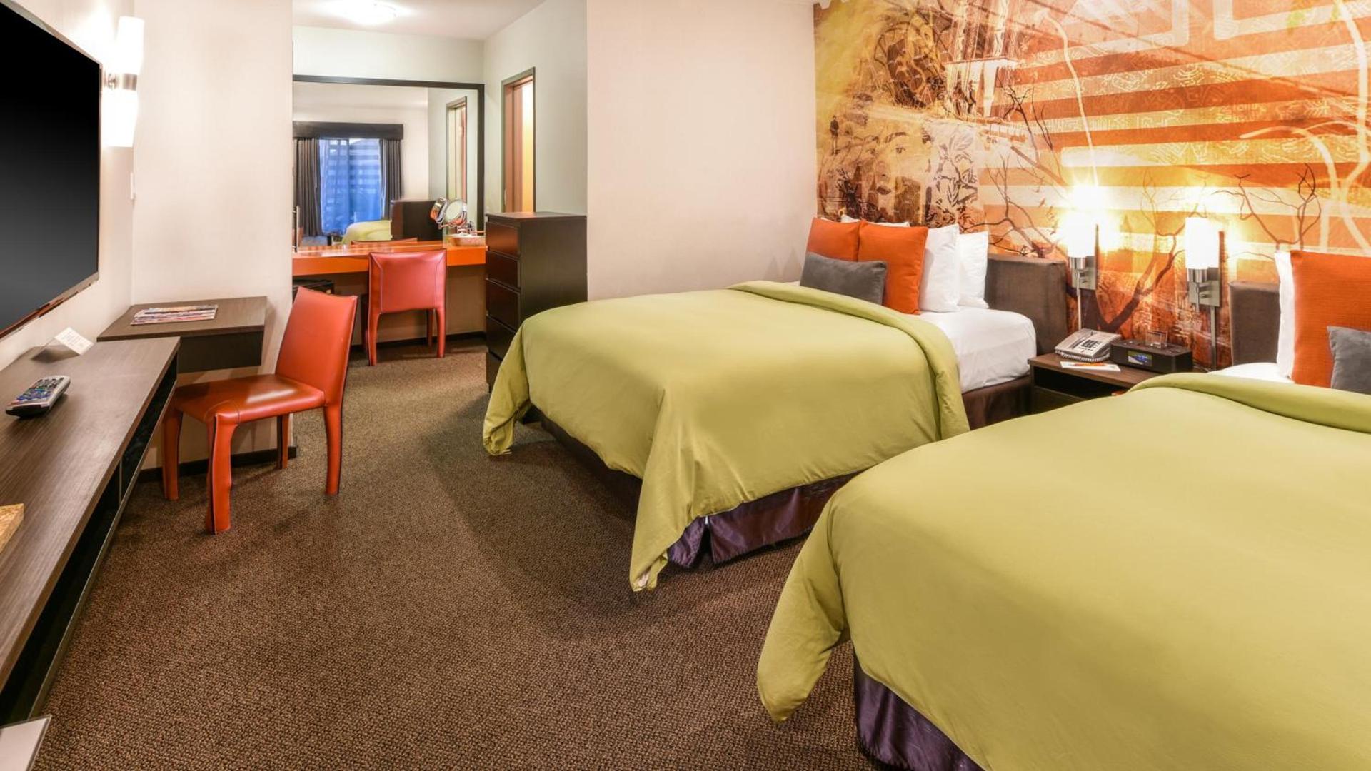 The Tangerine - a Burbank Hotel photo 10