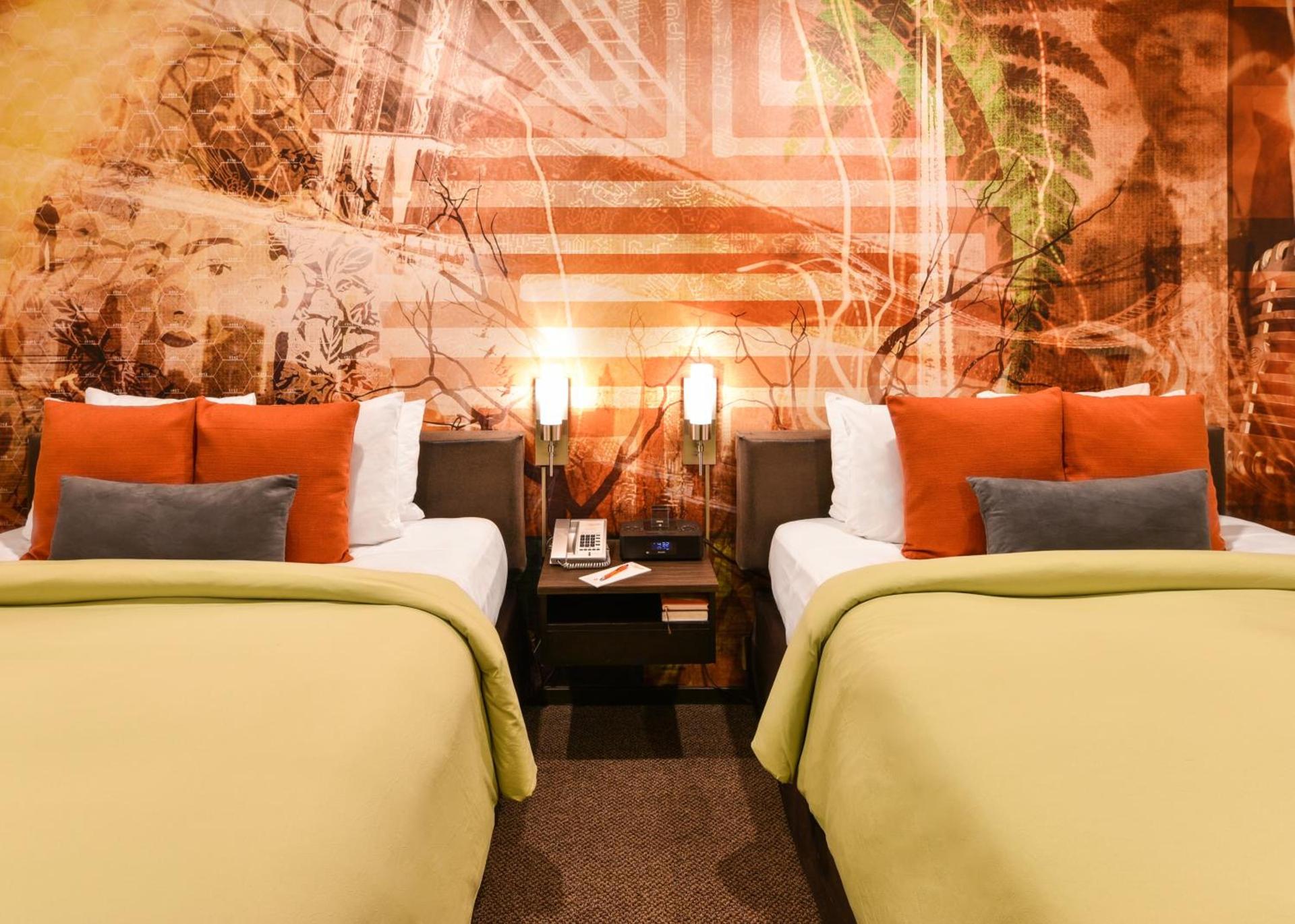 The Tangerine - a Burbank Hotel photo 11