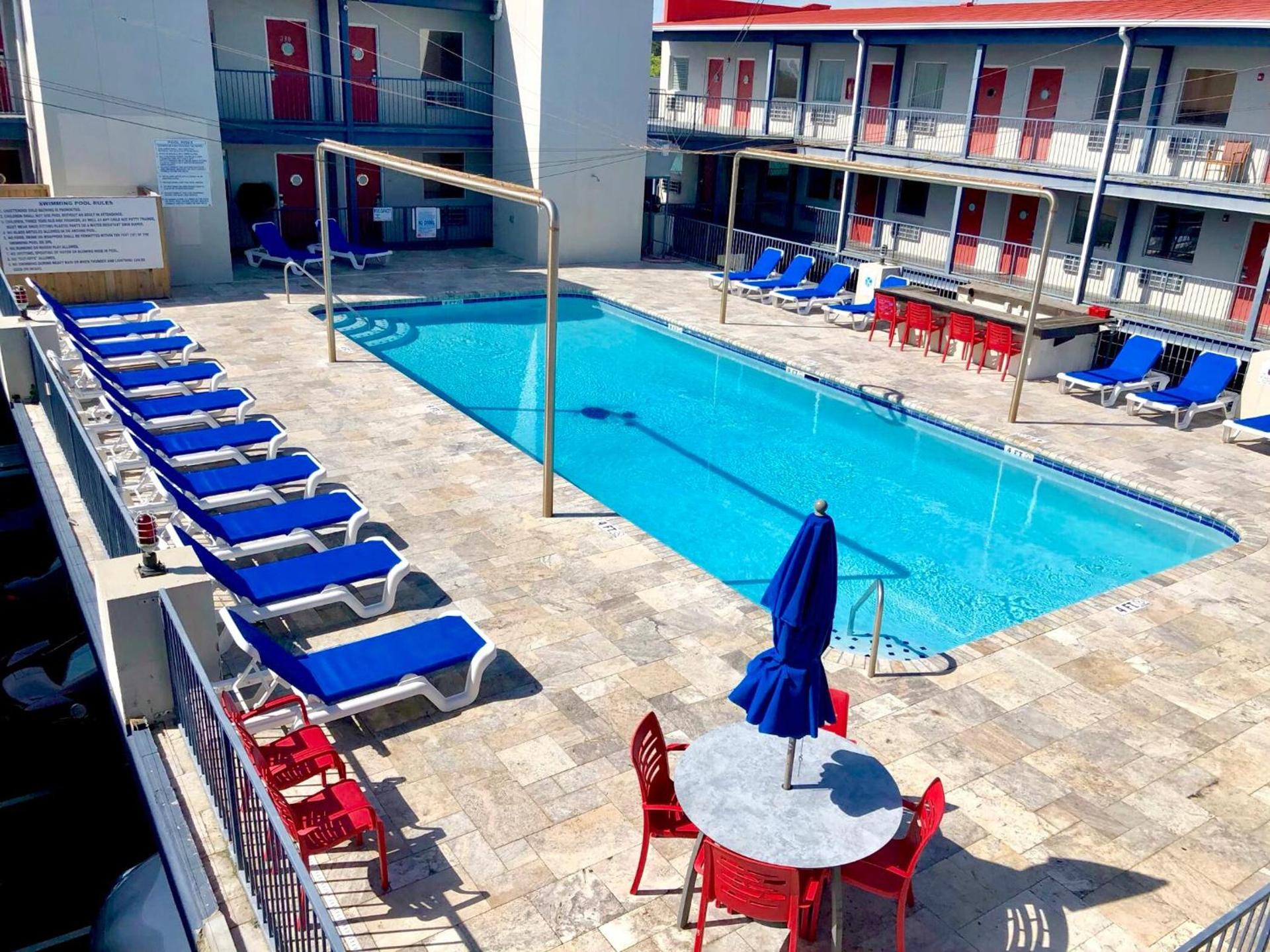 Sea and Breeze Hotel and Condo photo 32