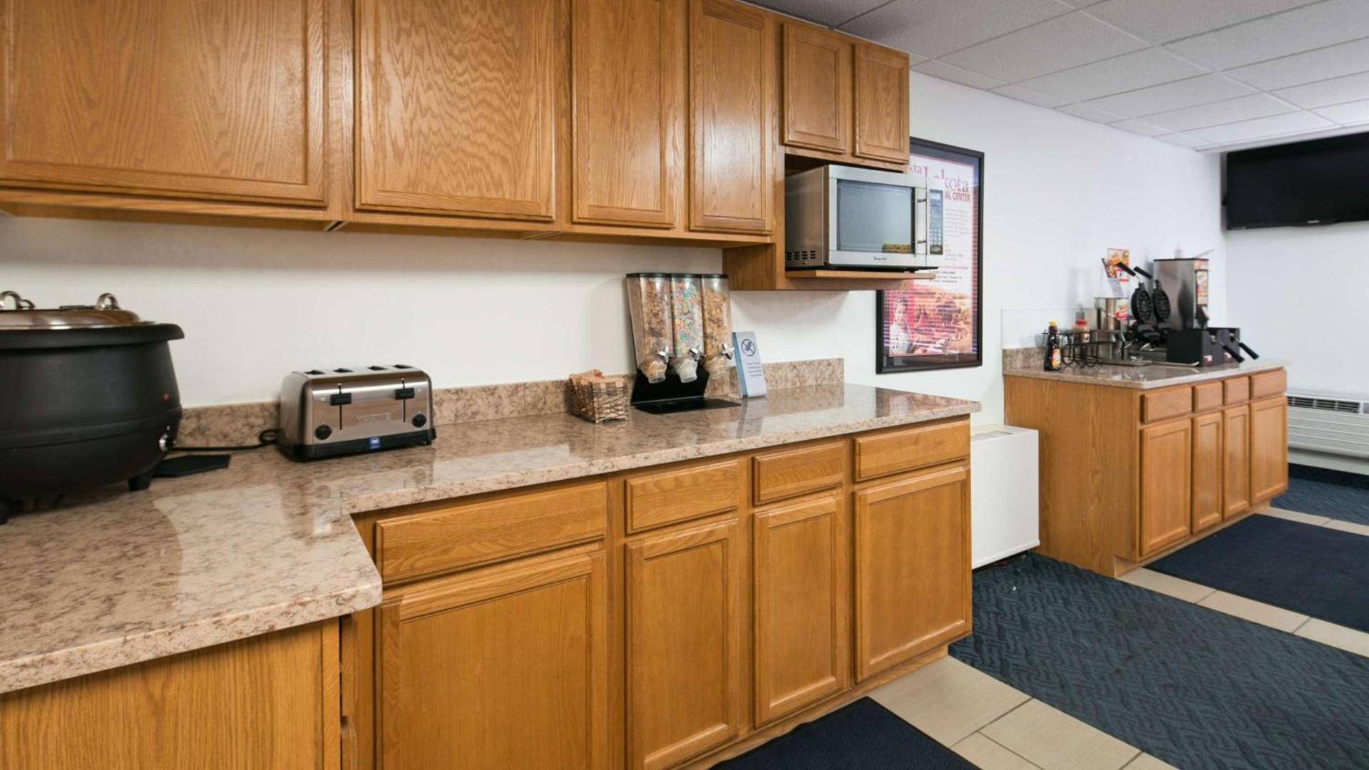 Best Western Lee's Motor Inn photo 8