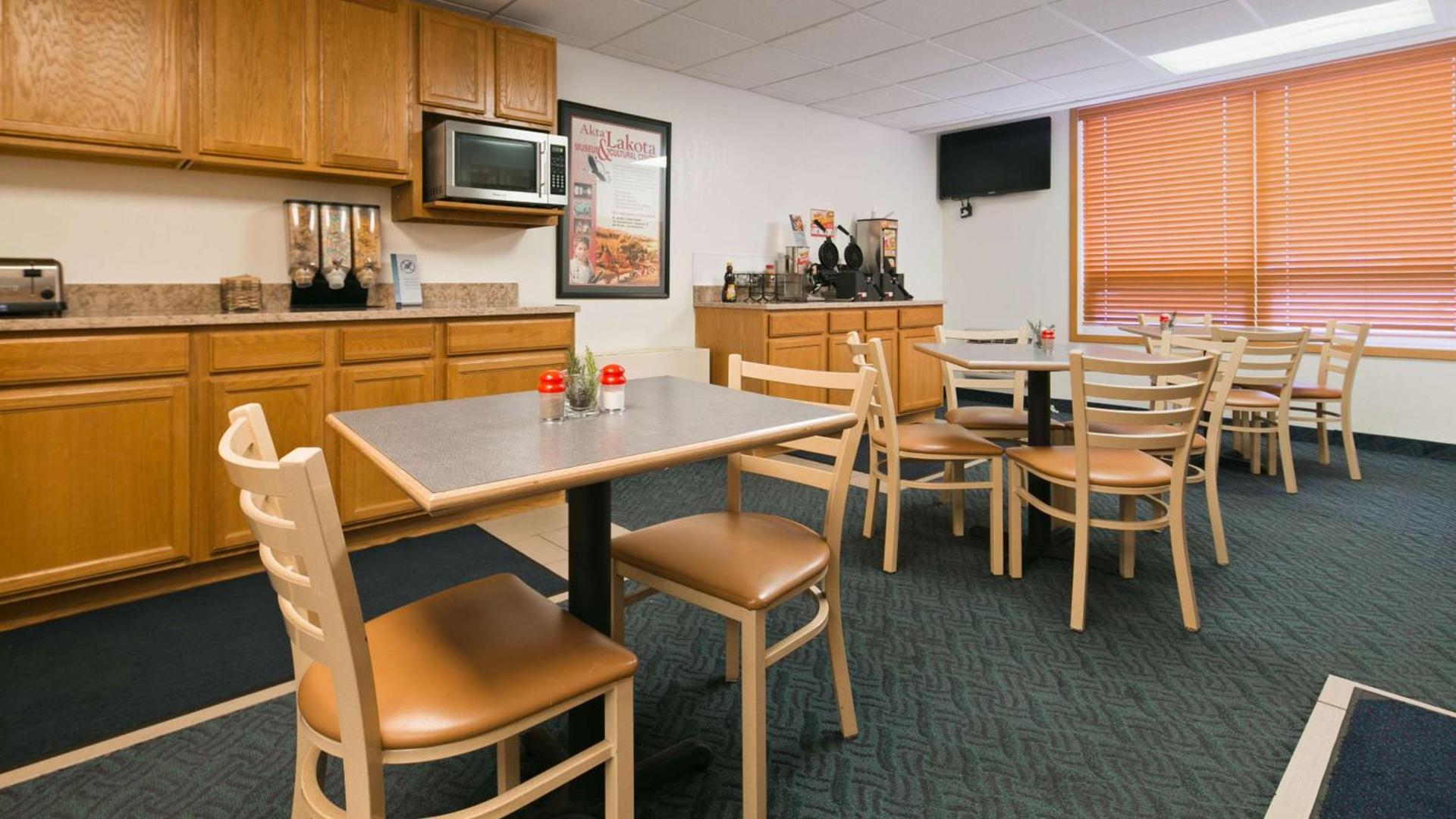 Best Western Lee's Motor Inn photo 9