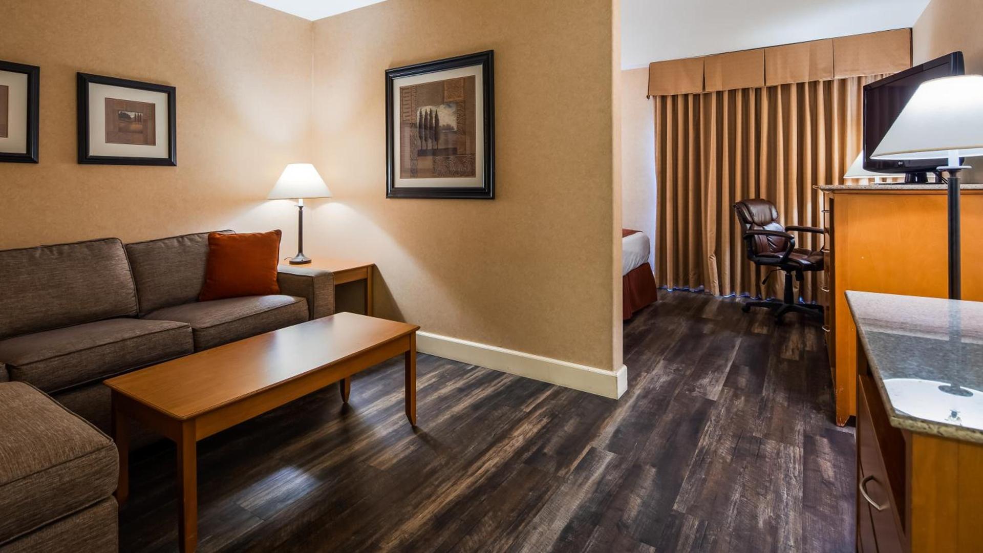 Best Western Plus Placerville Inn photo 46