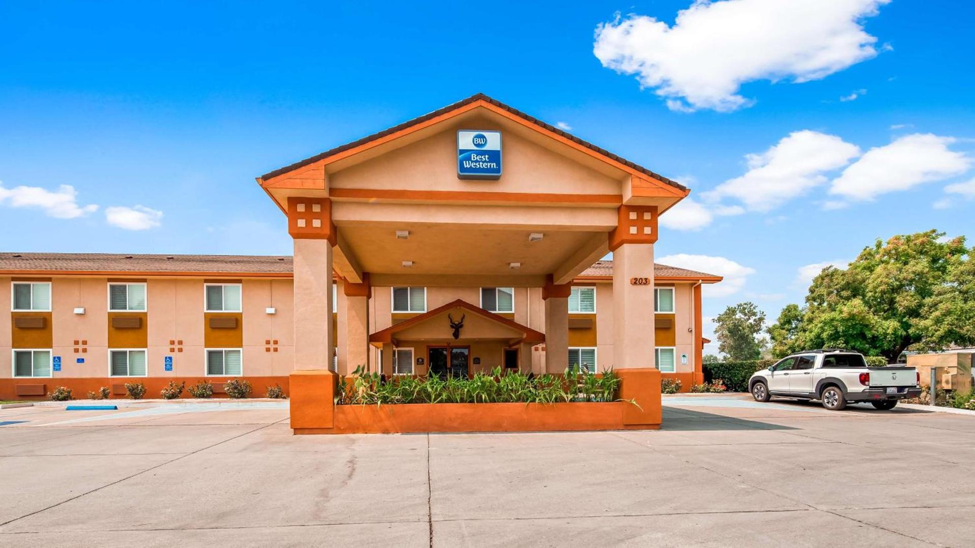 Best Western Antelope Inn & Suites photo 2