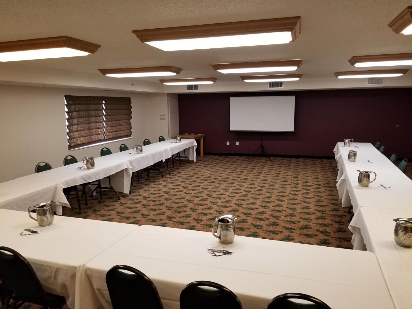 AmericInn by Wyndham Wisconsin Dells photo 42
