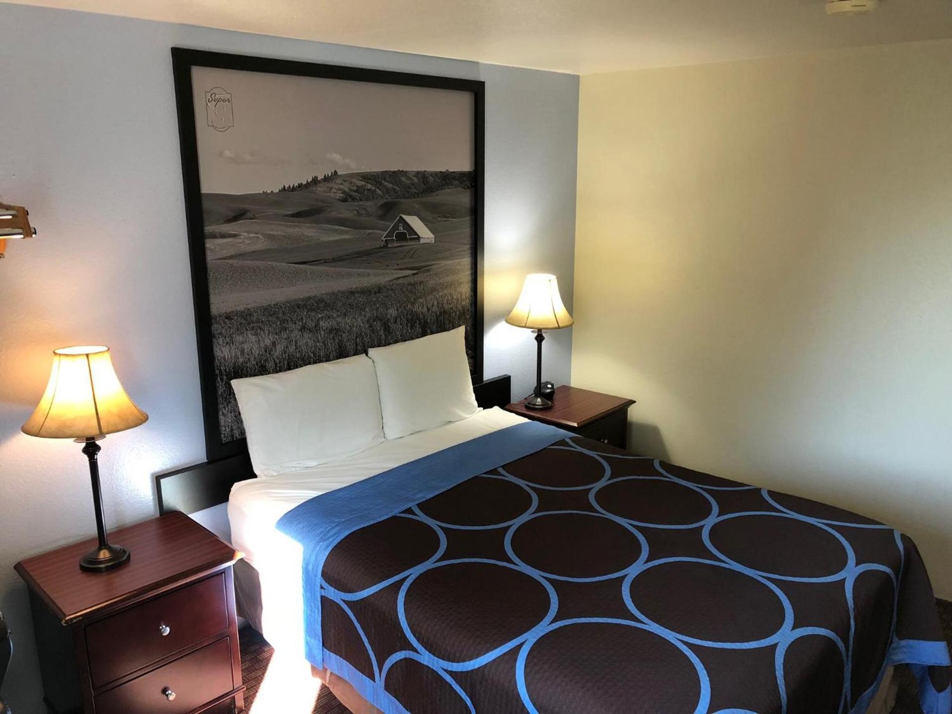 Super 8 by Wyndham Lewiston photo 20