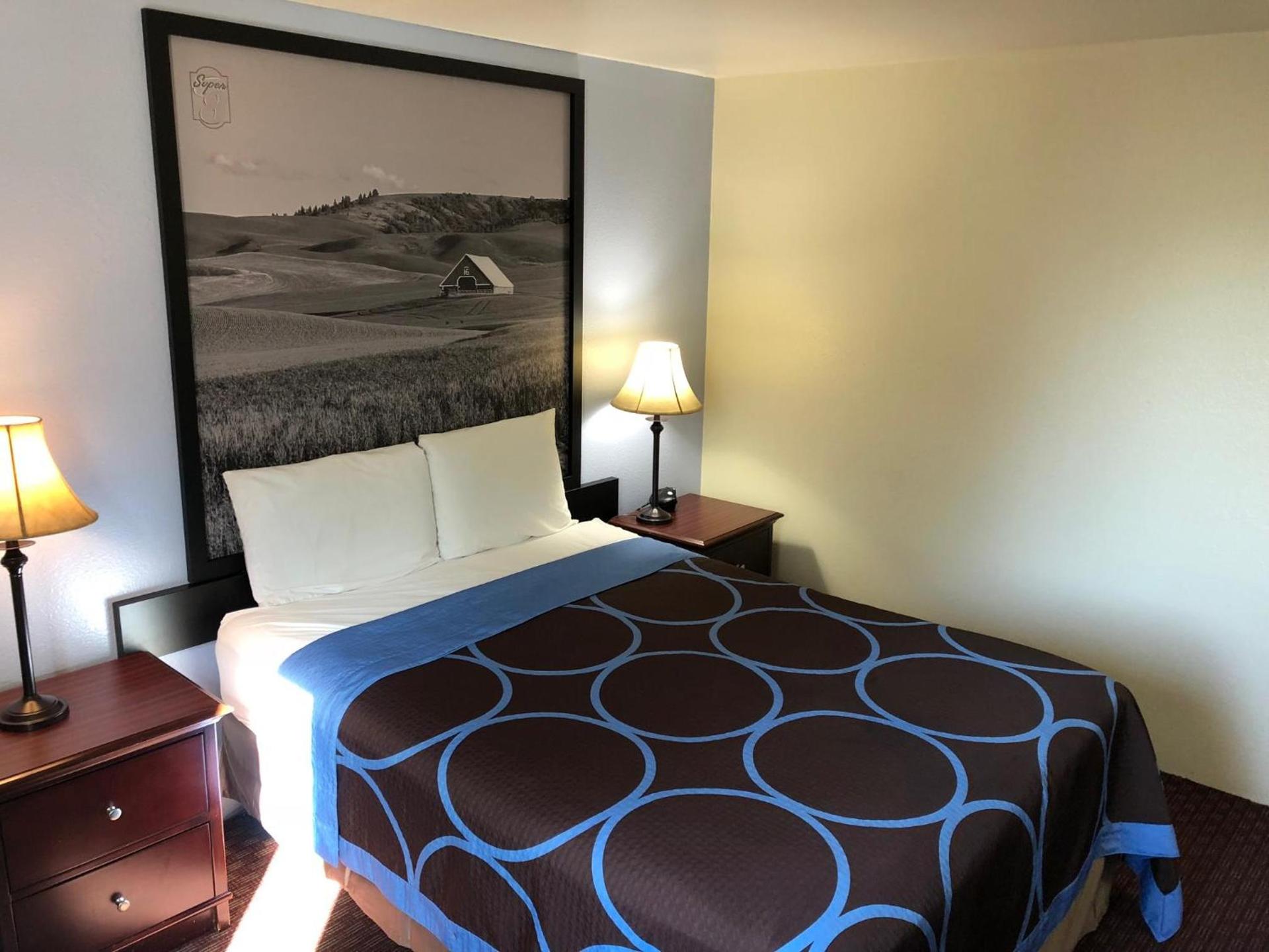 Super 8 by Wyndham Lewiston photo 21