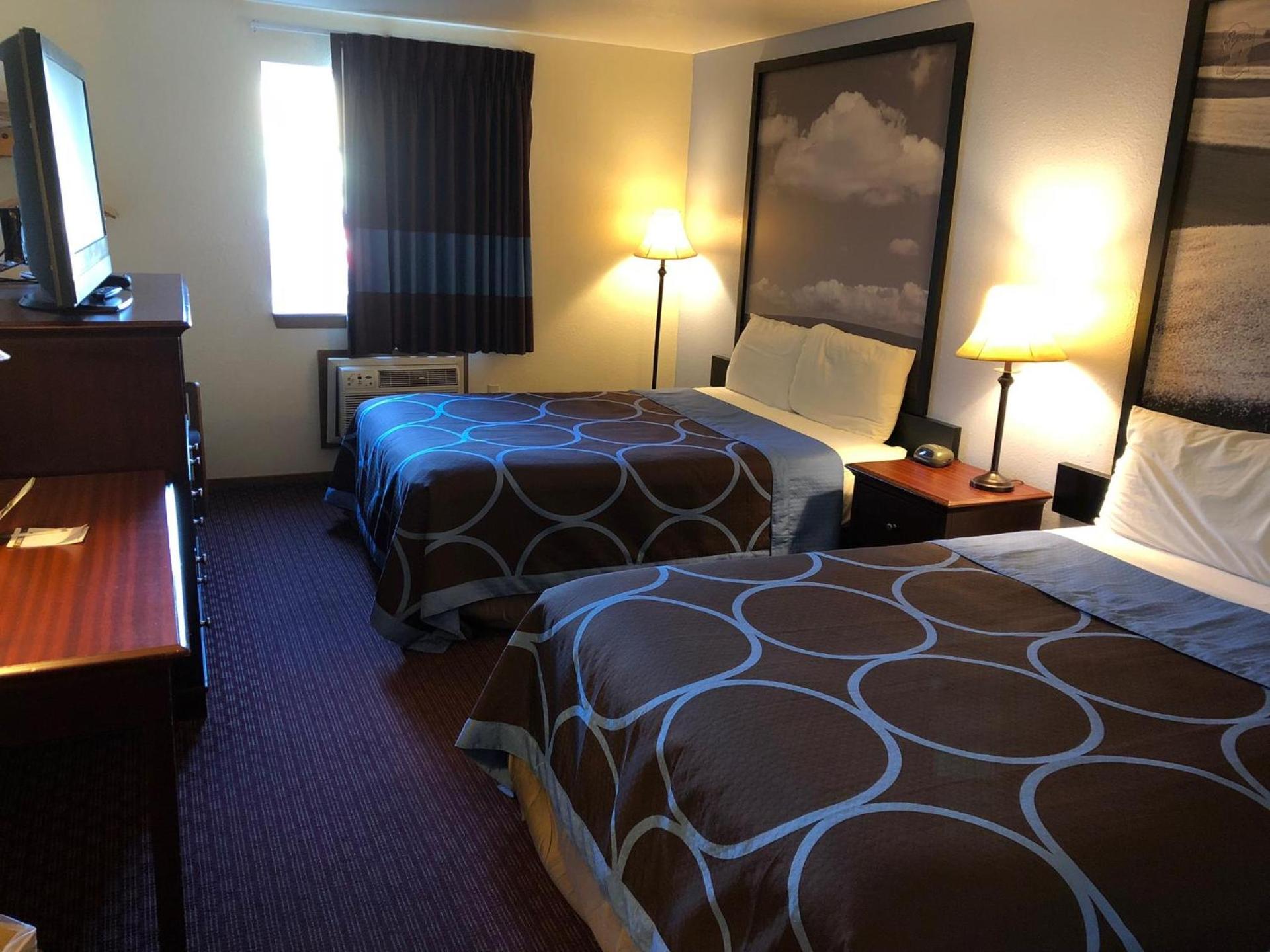 Super 8 by Wyndham Lewiston photo 23
