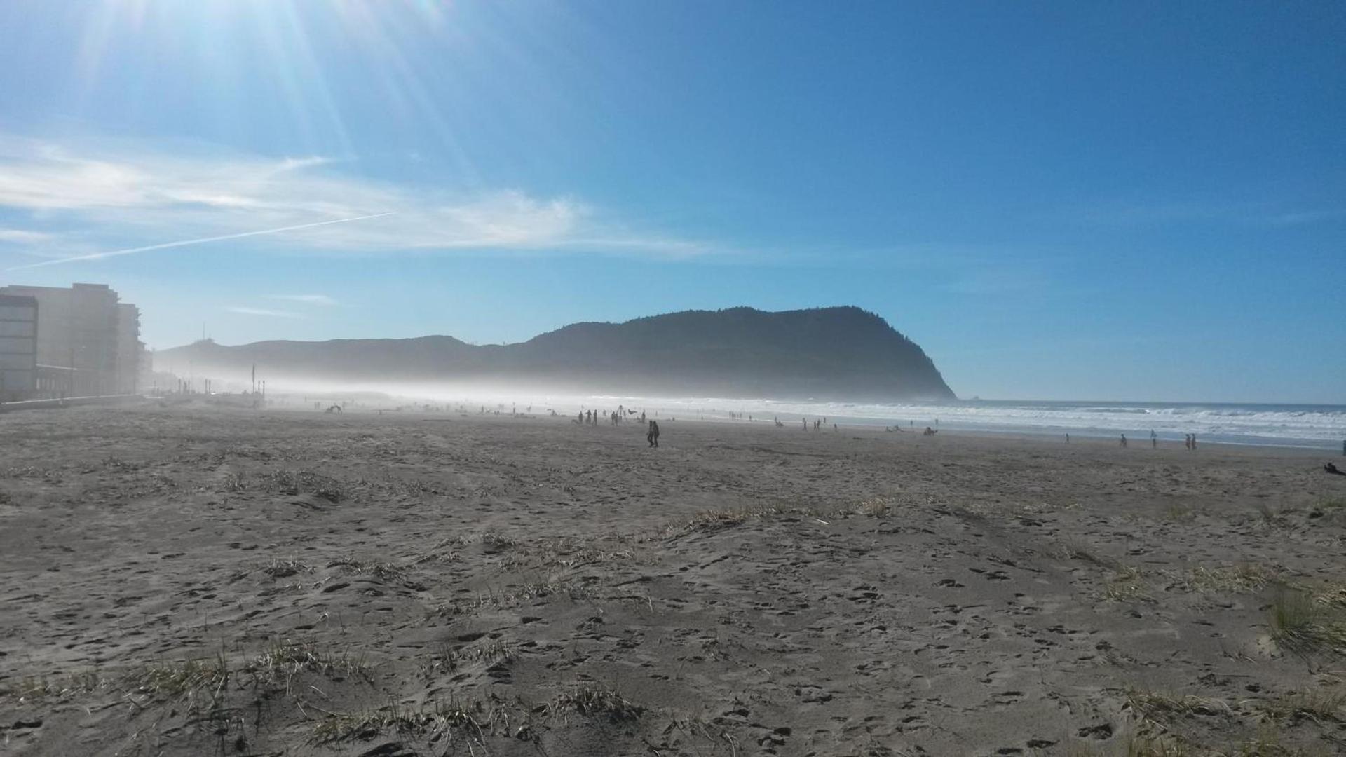Ebb Tide Oceanfront Inn photo 7