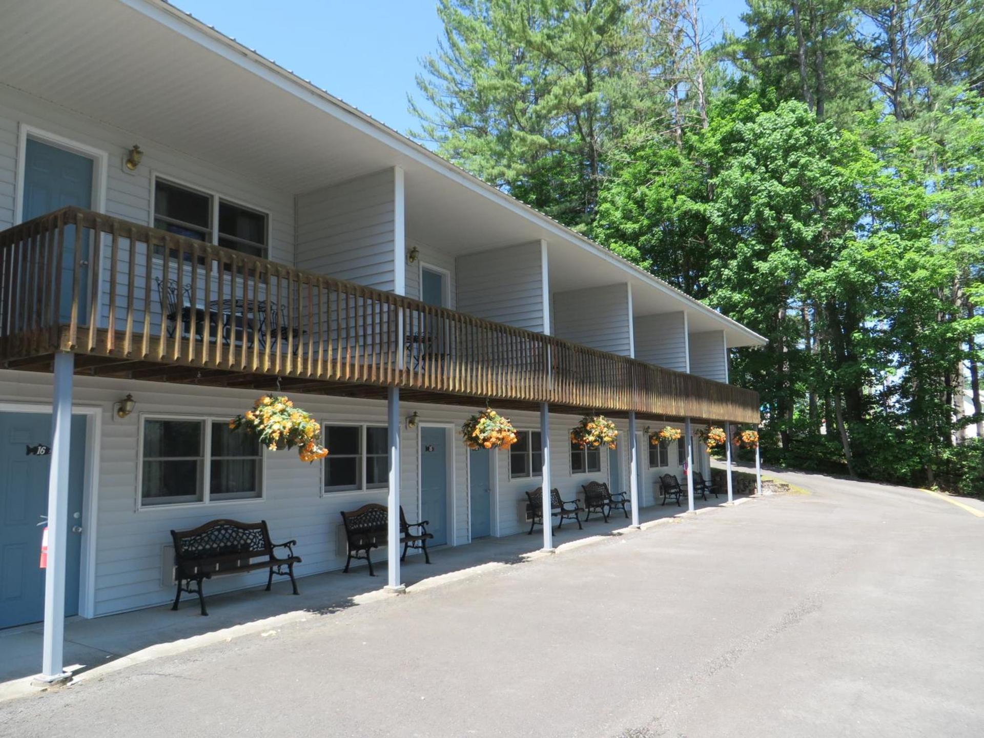 Bayside Inn & Marina photo 2