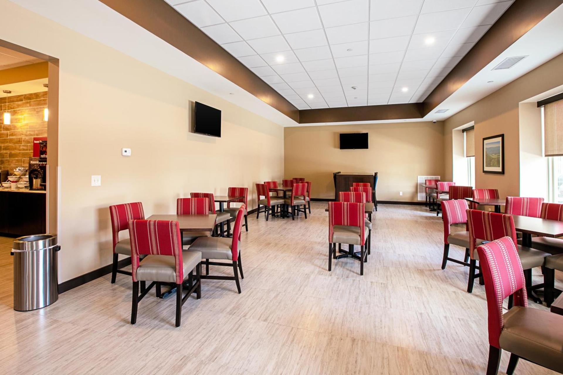 Comfort Suites Fishkill near Interstate 84 photo 3