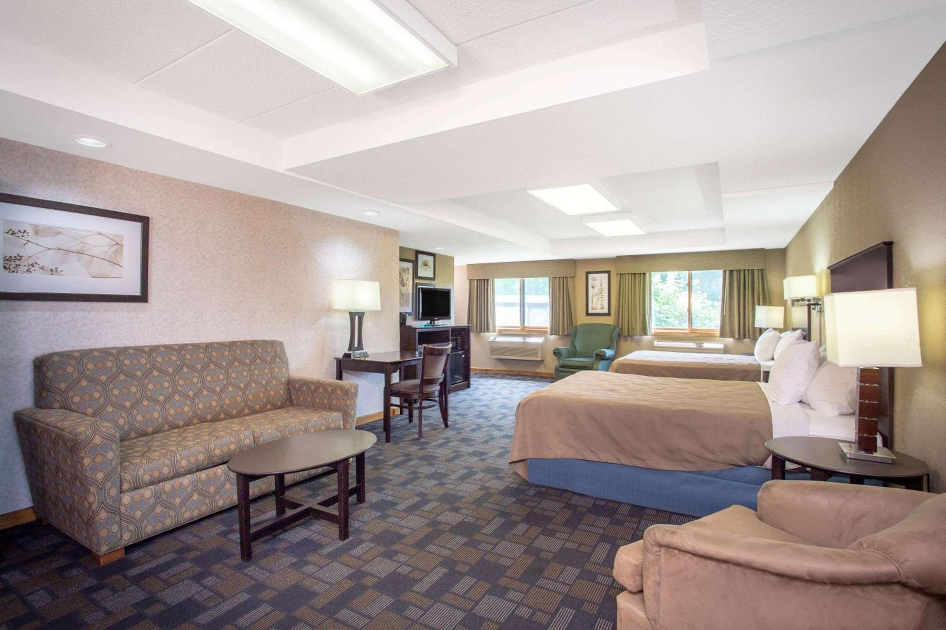 AmericInn by Wyndham Hayward photo 18