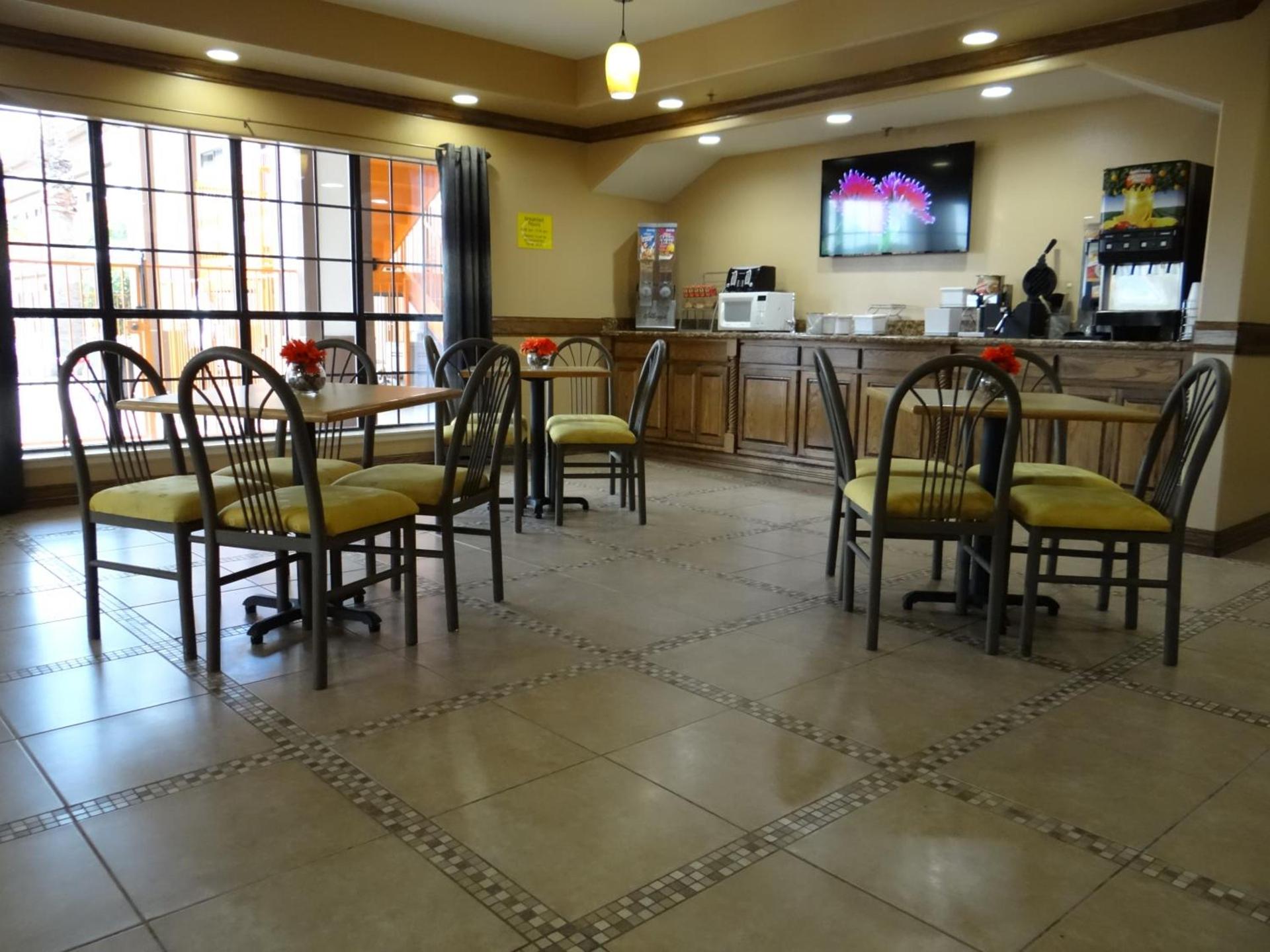 Lone Star Inn - San Benito Harlingen photo 4
