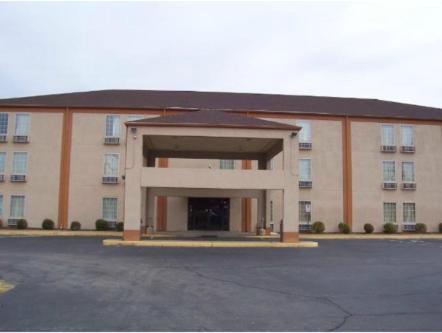 American Inn Evansville East photo 1