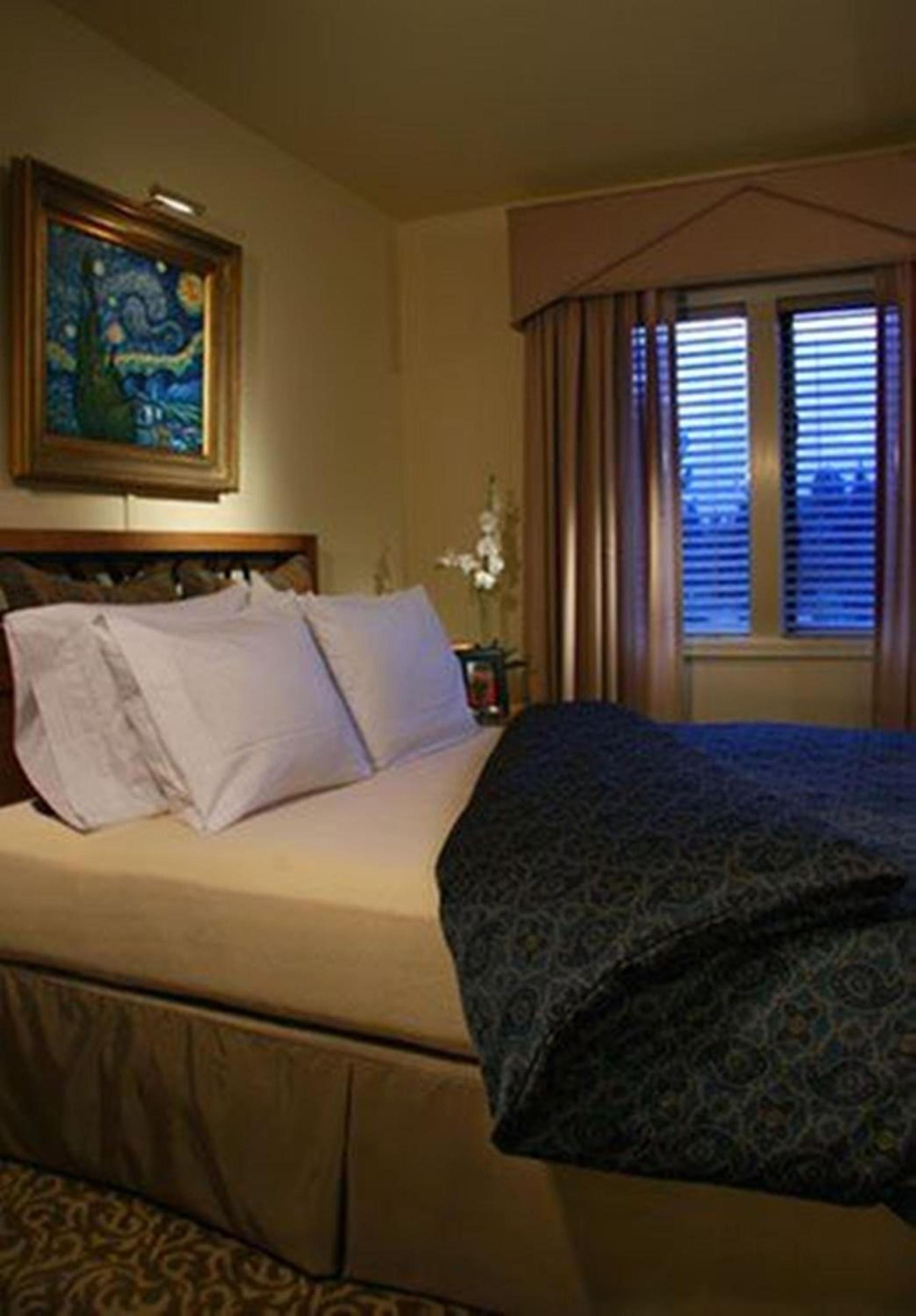 Lodge at Kingsbury Crossing photo 9