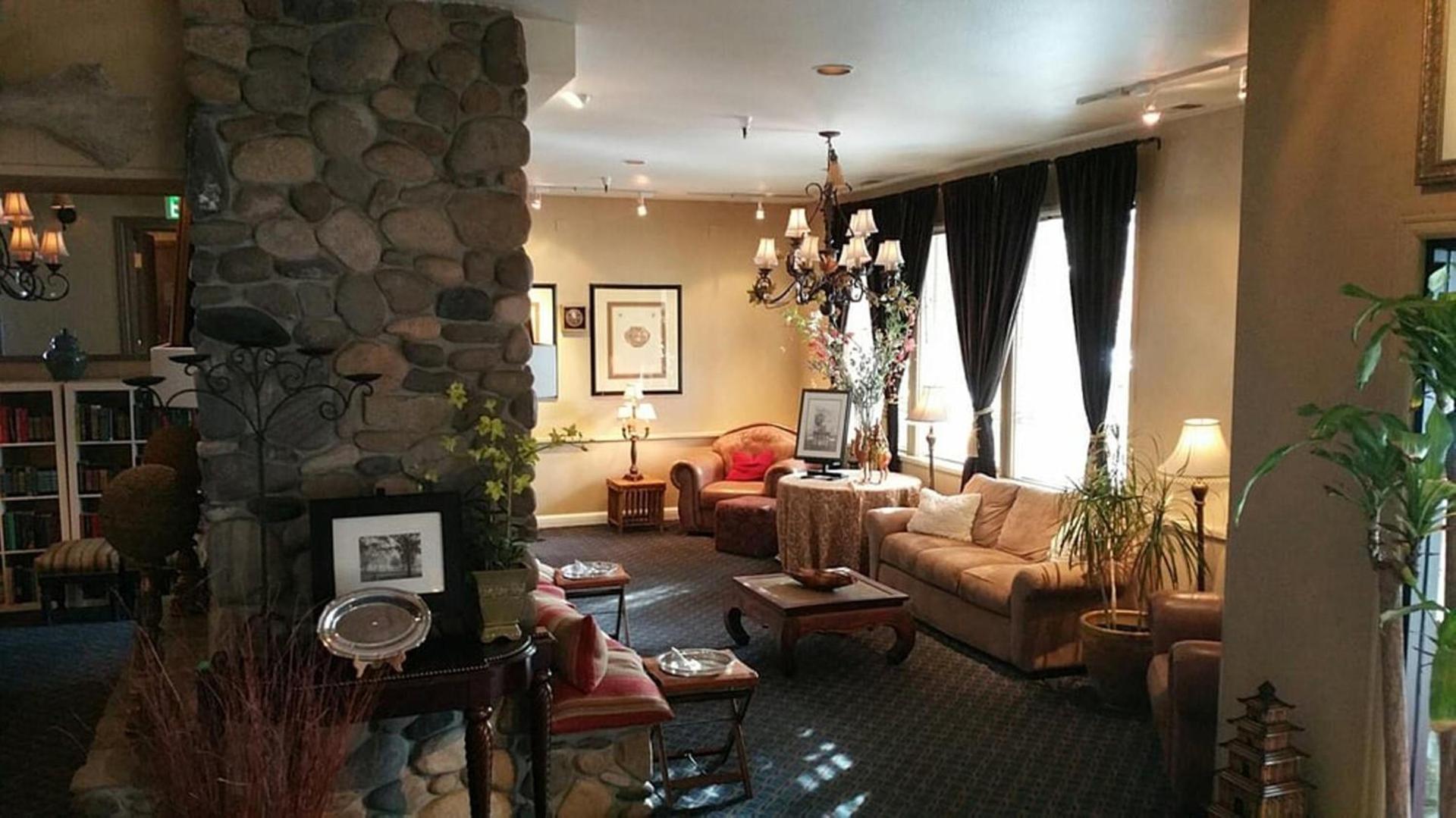 Lodge at Kingsbury Crossing photo 3