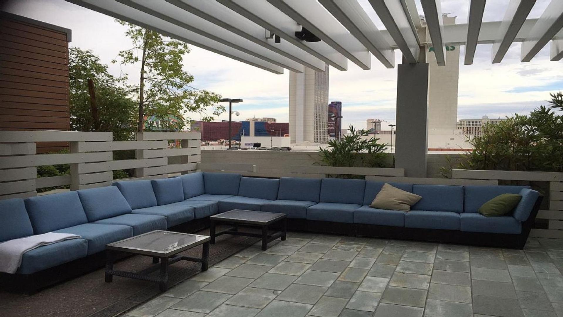 Fantastic palms place with strip views 23rd floor photo 16