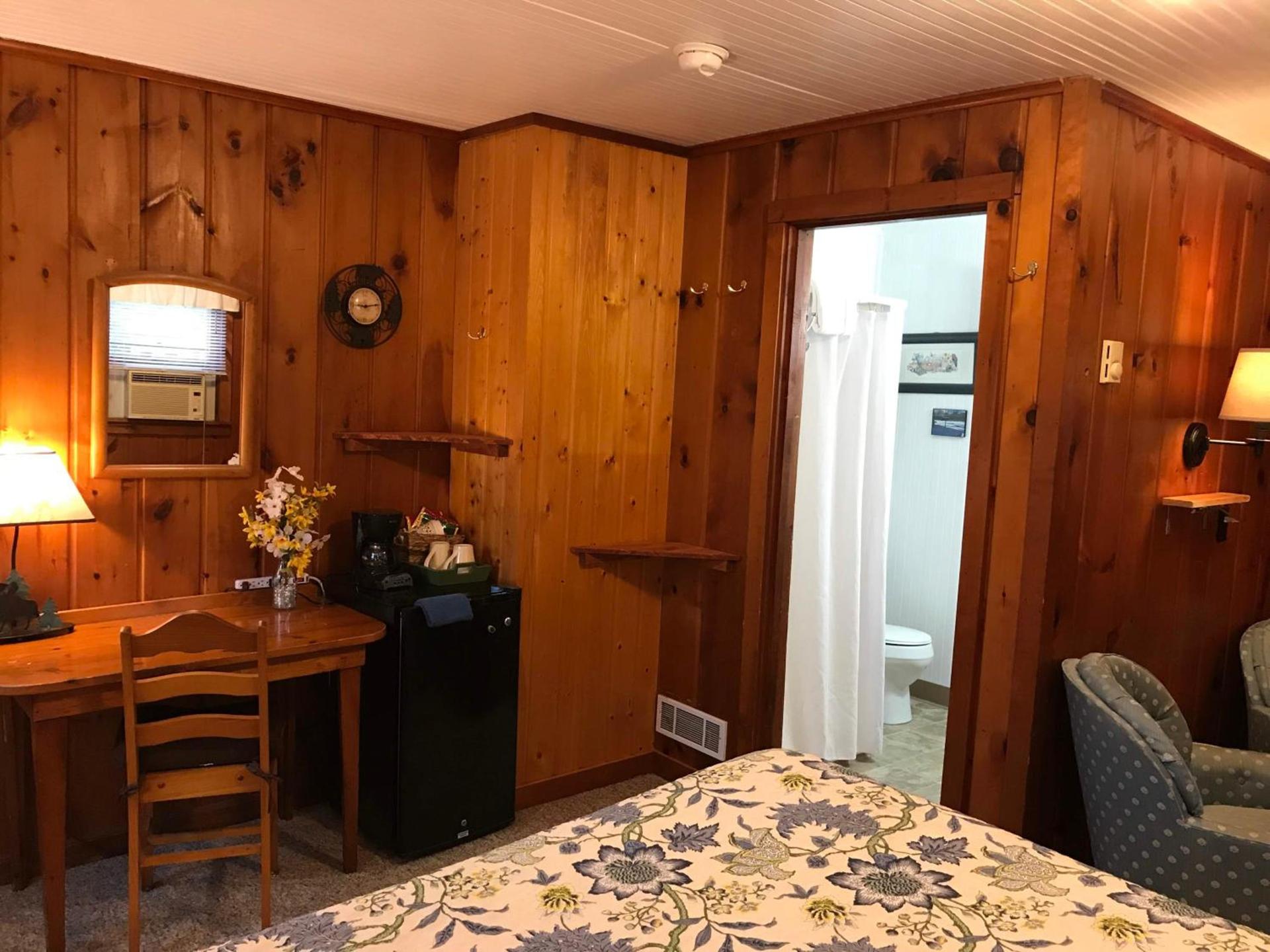 Cedar Ridge Cabins photo 3