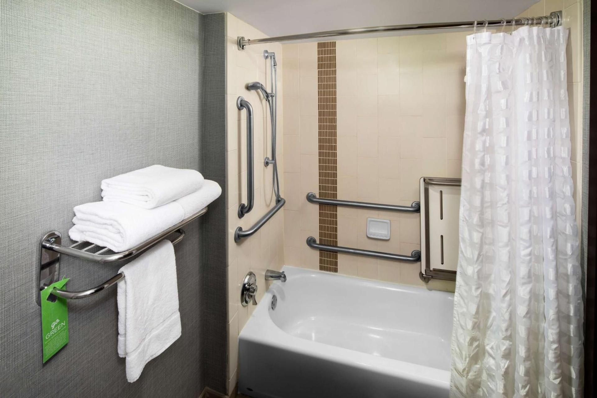 Hyatt Place Dallas Park Central photo 35