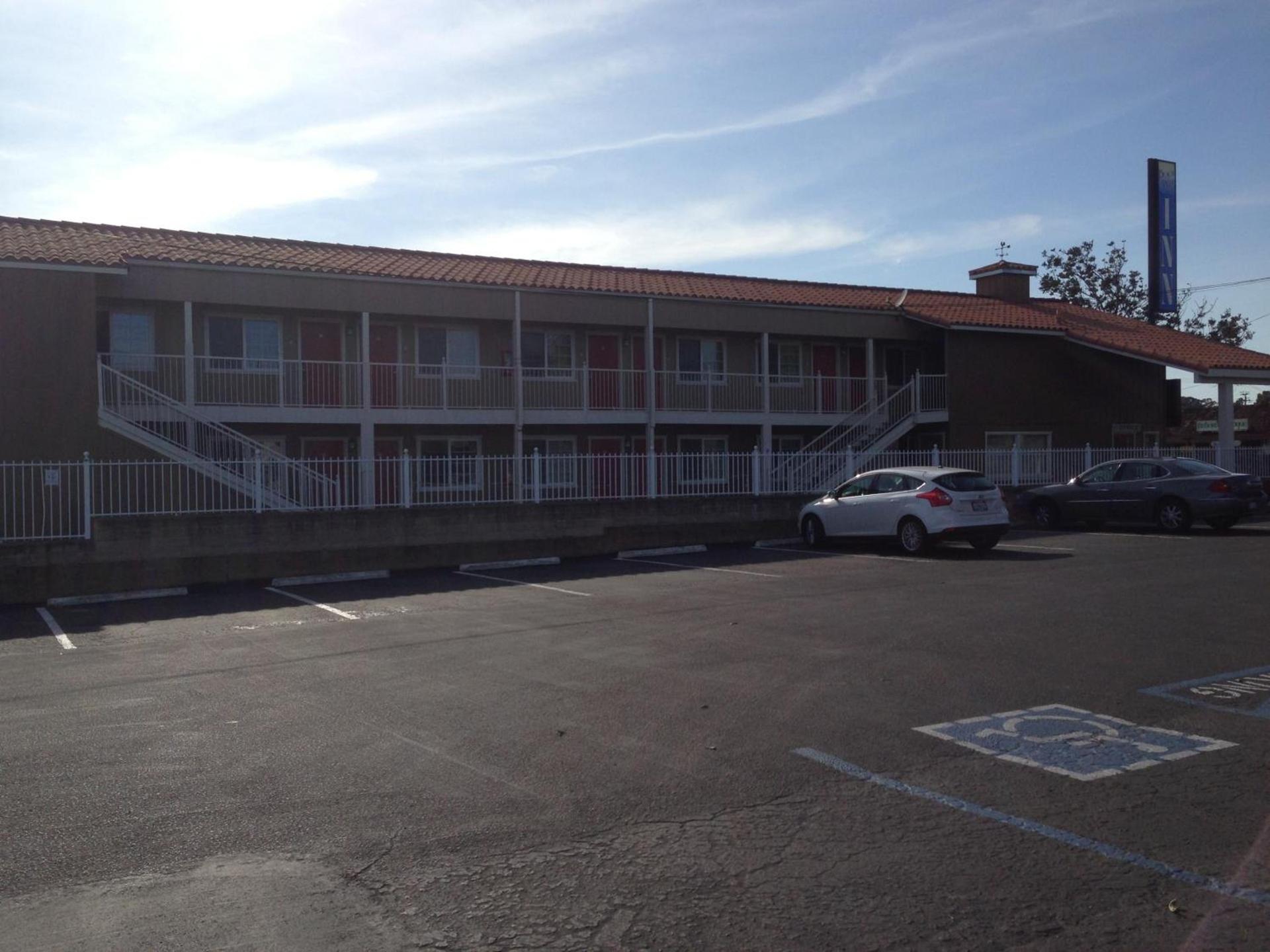 Beachway Inn photo 2