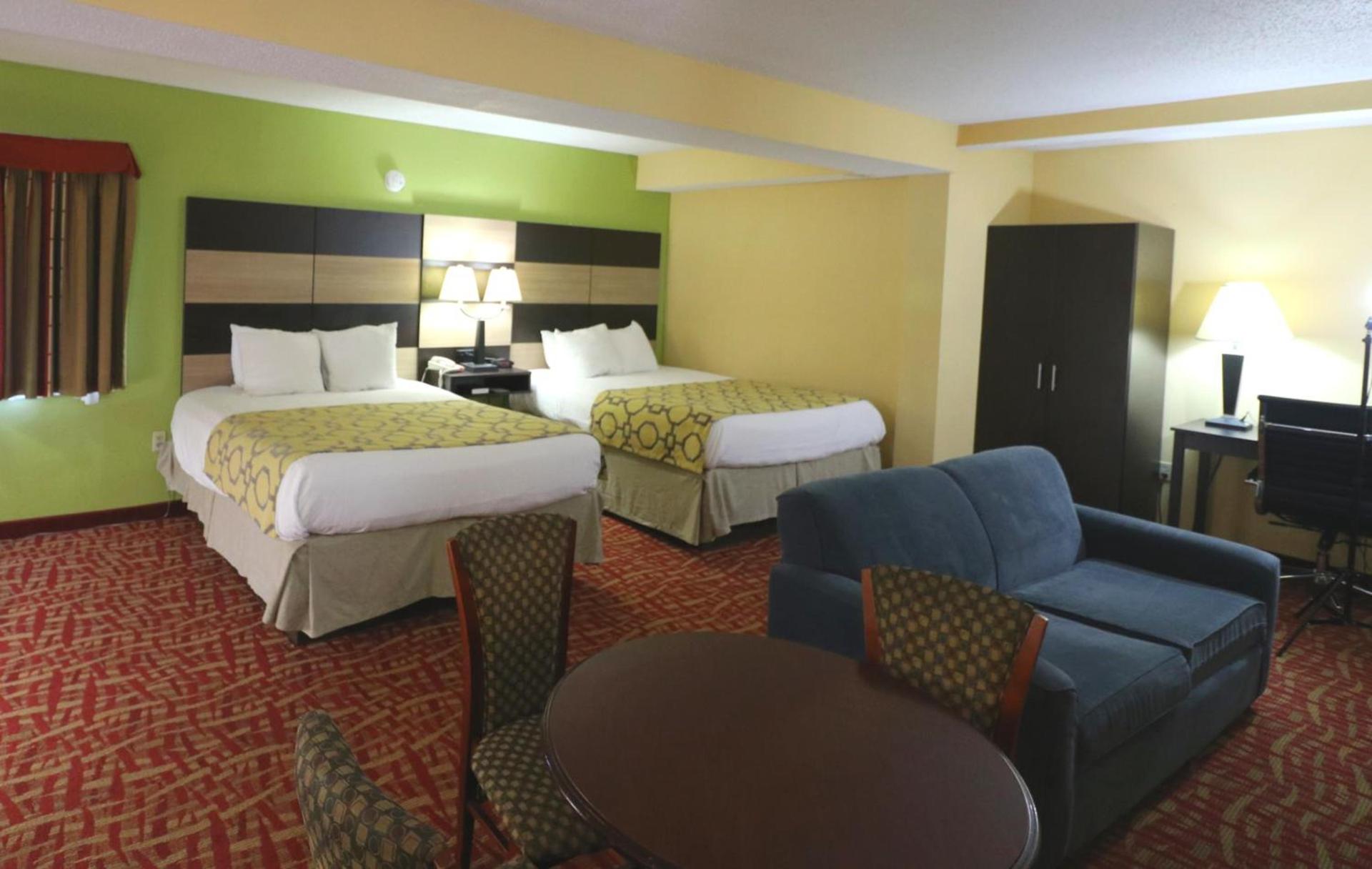 Baymont by Wyndham Sevierville Pigeon Forge photo 18