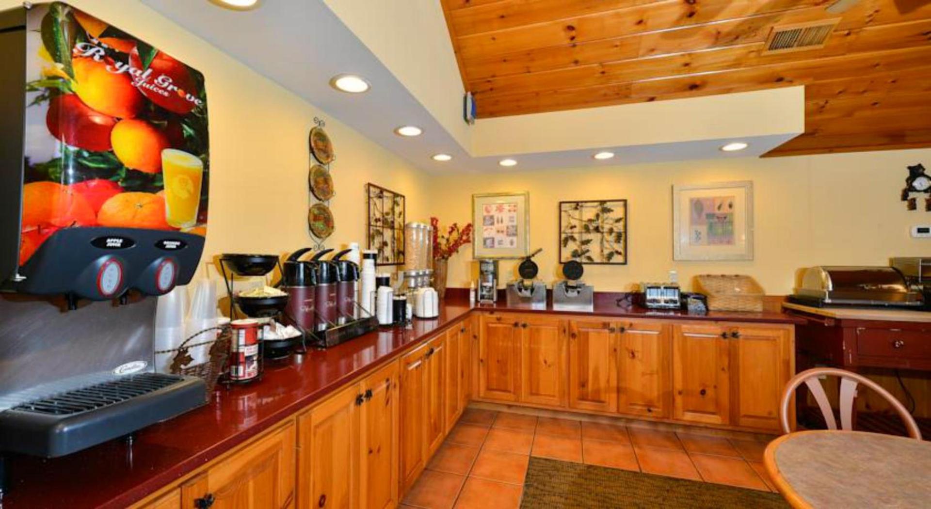 Baymont by Wyndham Sevierville Pigeon Forge photo 14