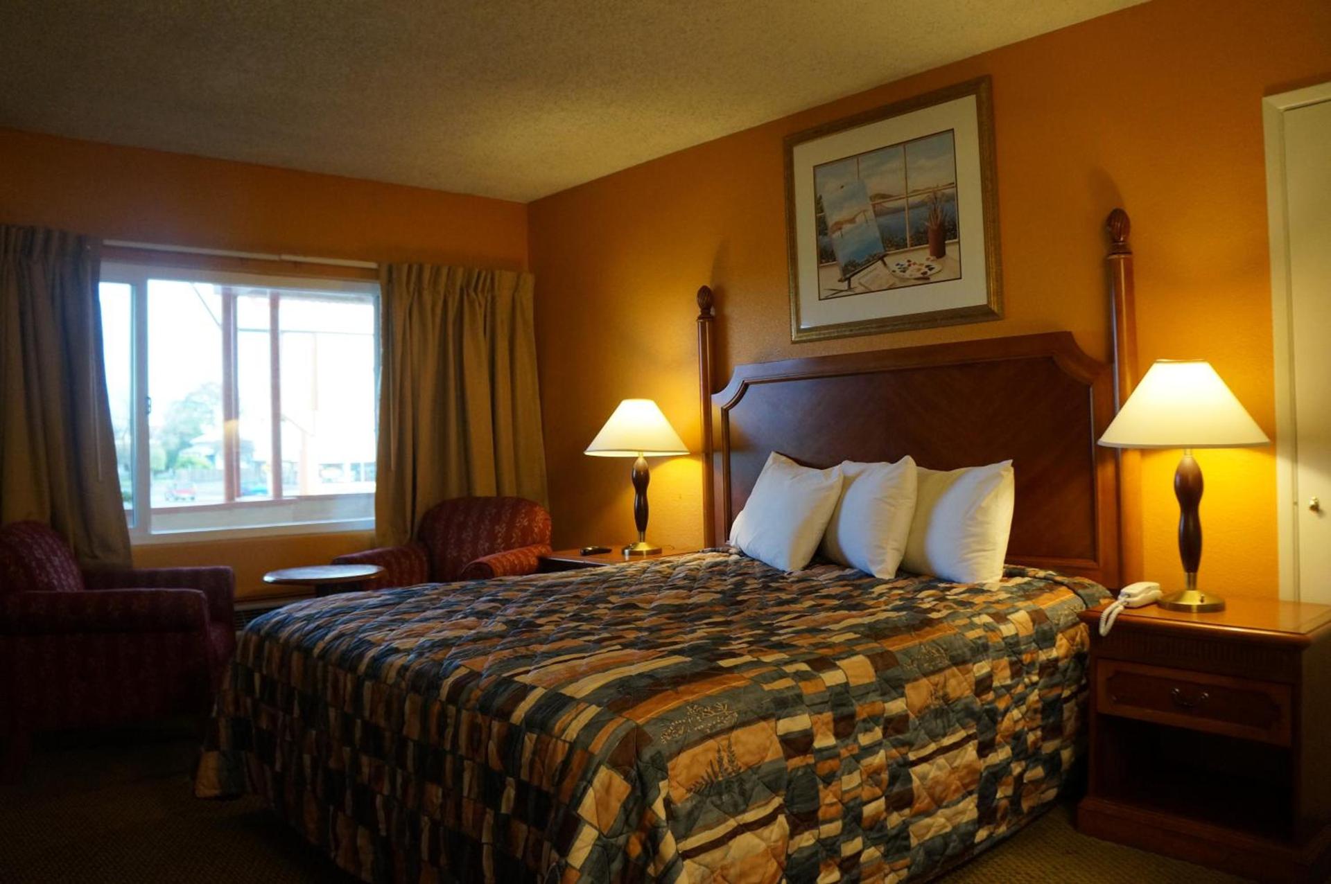 Classic Inn photo 11